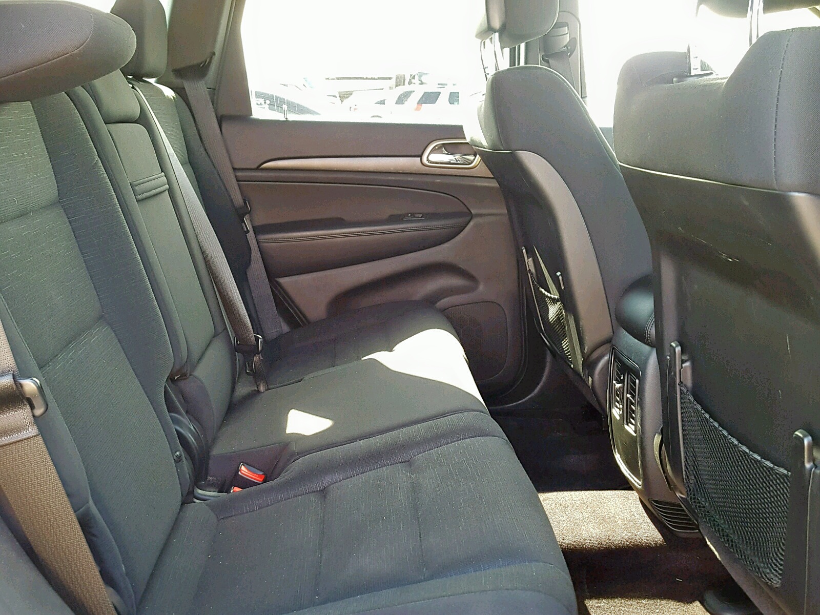 2016 Jeep Grand Cherokee Laredo White vin: 1C4RJFAG2GC327222