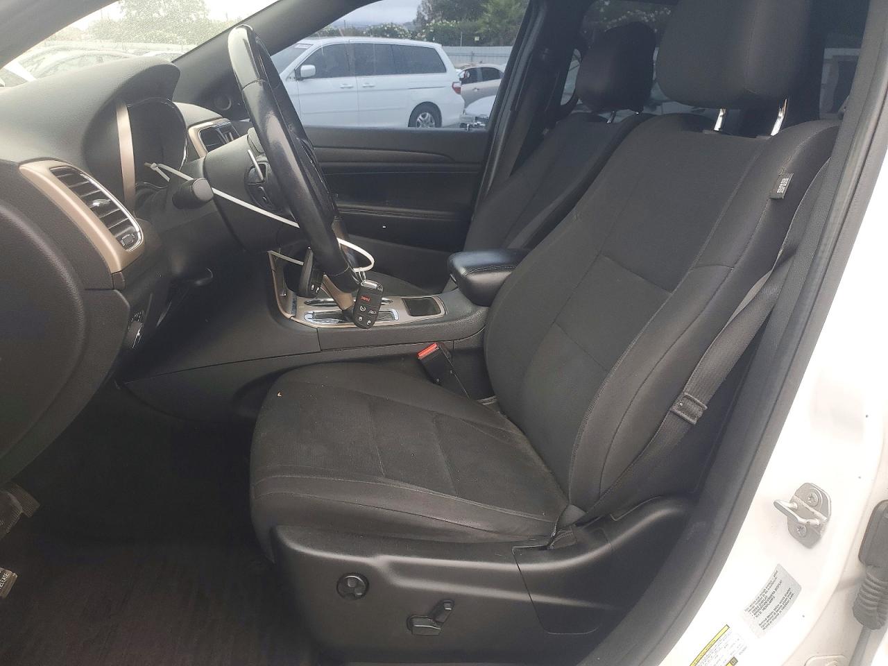 2016 Jeep Grand Cherokee Laredo White vin: 1C4RJFAG2GC406342