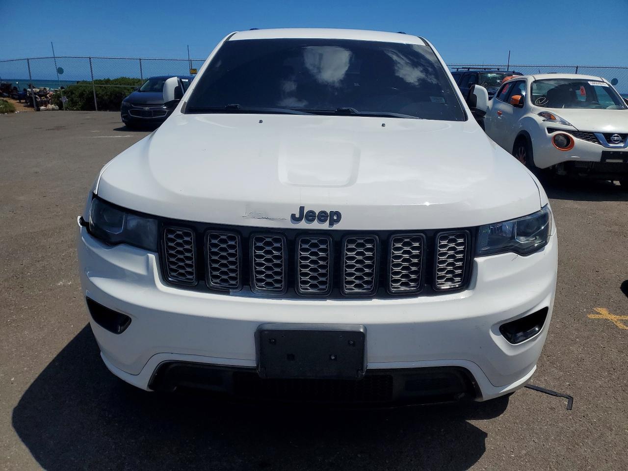 2017 Jeep Grand Cherokee Laredo White vin: 1C4RJFAG2HC771895