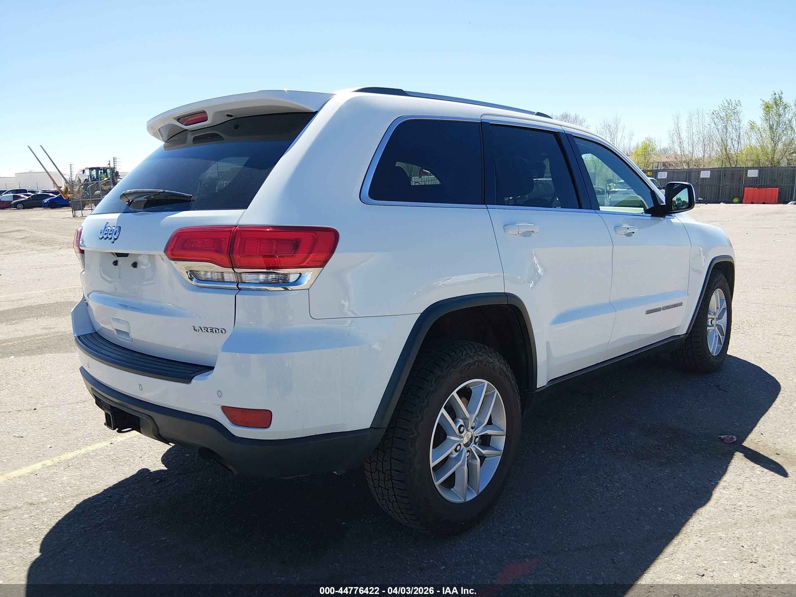 2017 Jeep Grand Cherokee Laredo 4x4 White vin: 1C4RJFAG2HC782377