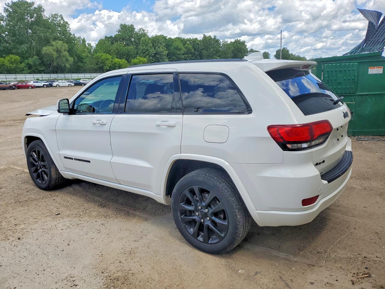 2017 Jeep Grand Cherokee Laredo Белый vin: 1C4RJFAG2HC938529