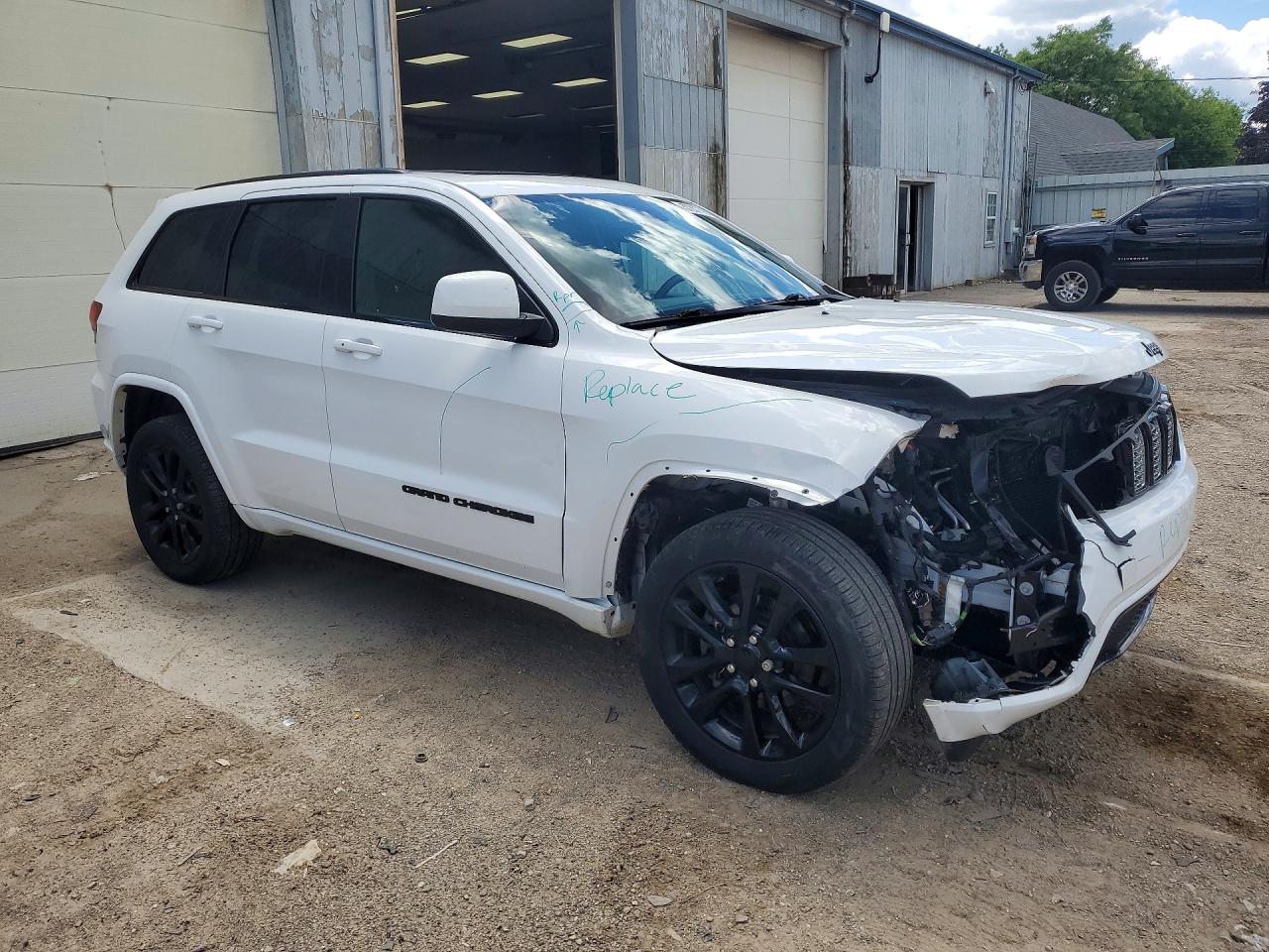 2017 Jeep Grand Cherokee Laredo Белый vin: 1C4RJFAG2HC938529