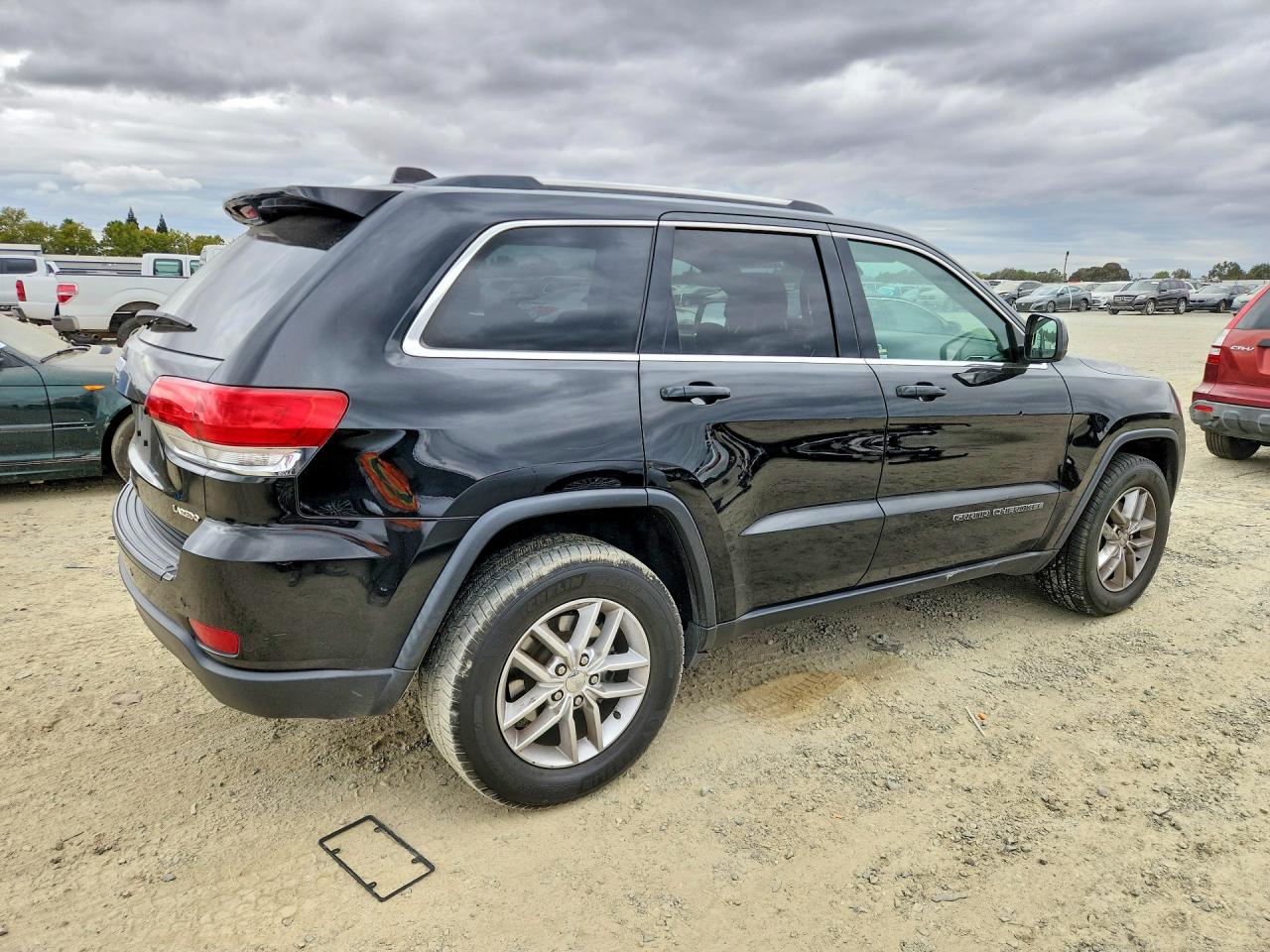 2018 Jeep Grand Cherokee Laredo Черный vin: 1C4RJFAG2JC268163