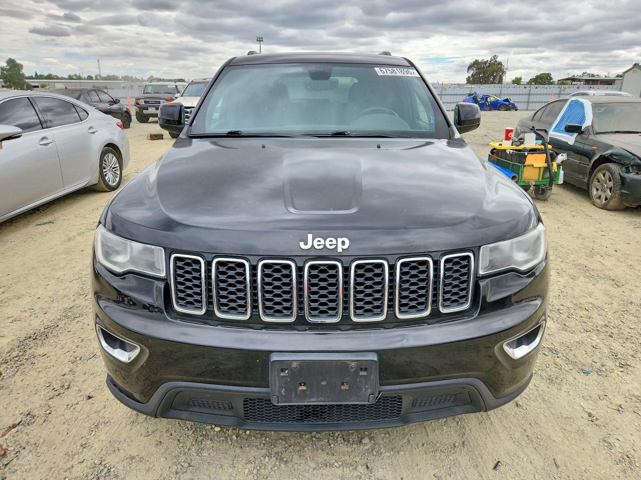 2018 Jeep Grand Cherokee Laredo Черный vin: 1C4RJFAG2JC268163