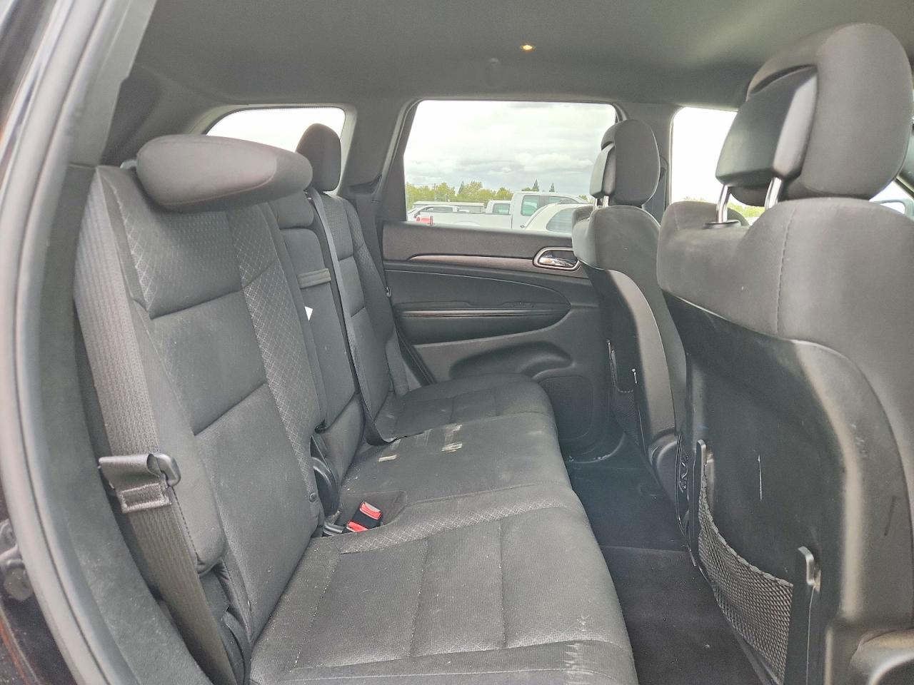 2018 Jeep Grand Cherokee Laredo Черный vin: 1C4RJFAG2JC268163
