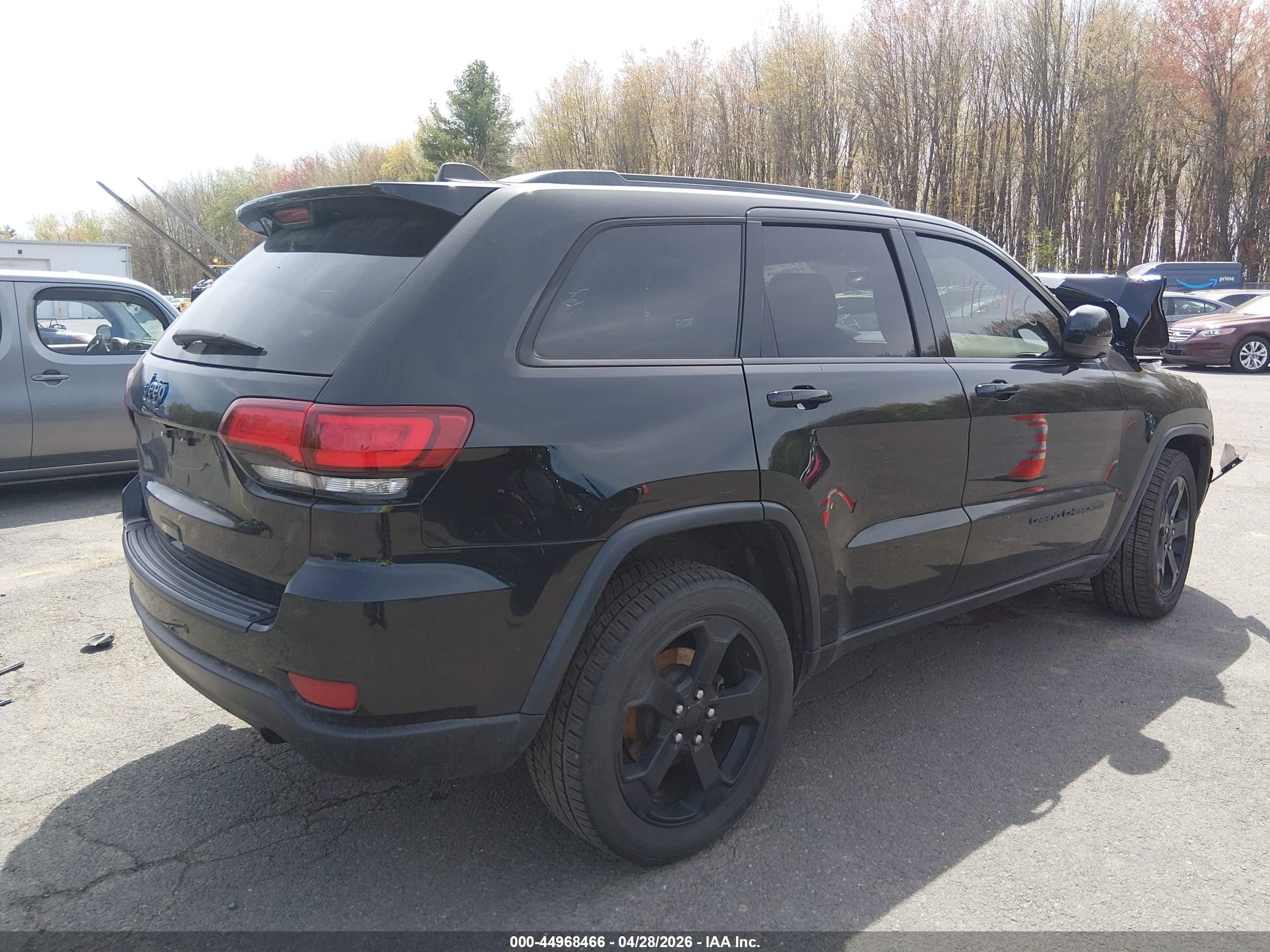 2018 Jeep Grand Cherokee Upland 4x4 Black vin: 1C4RJFAG2JC477922