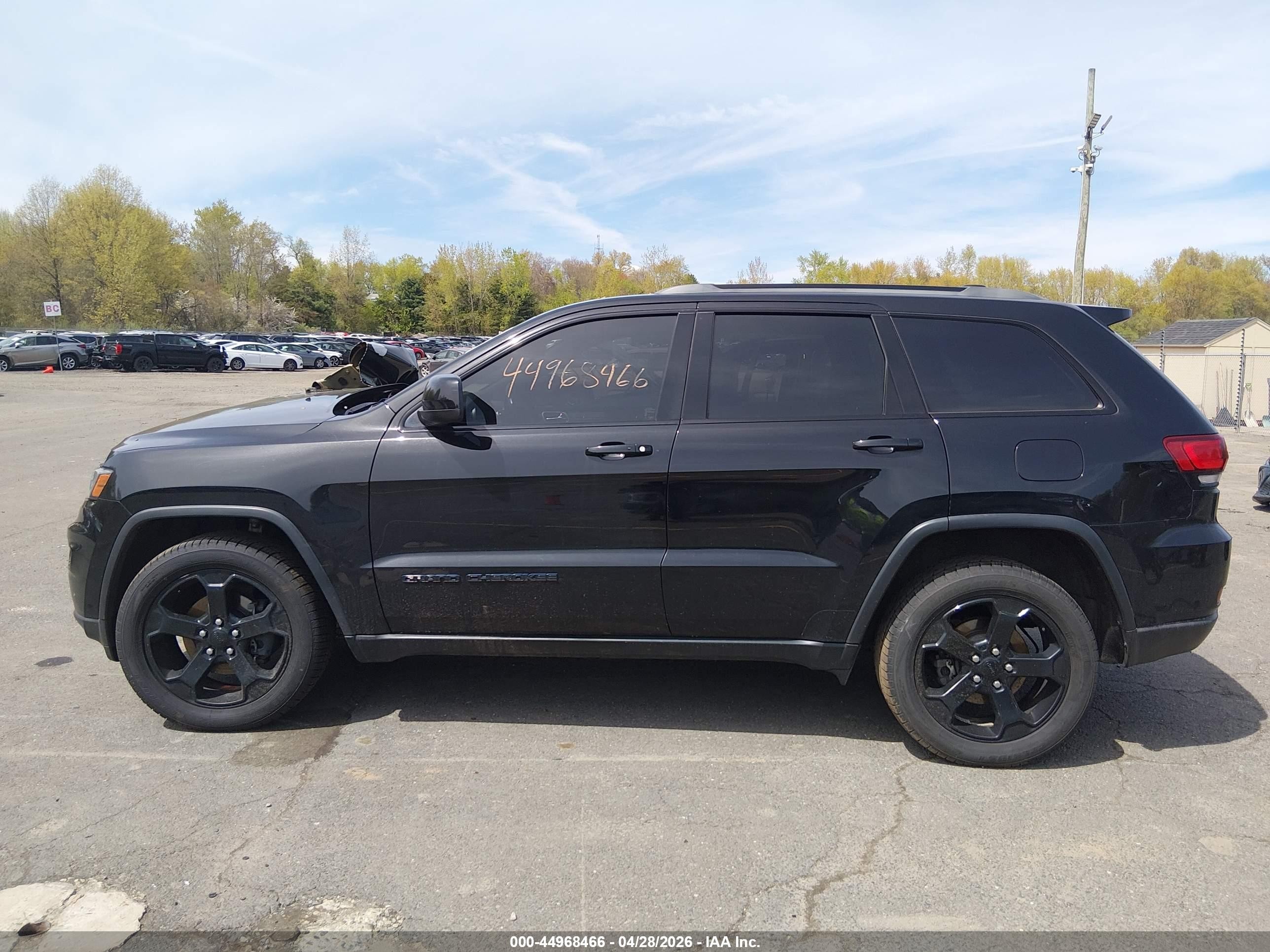 2018 Jeep Grand Cherokee Upland 4x4 Black vin: 1C4RJFAG2JC477922
