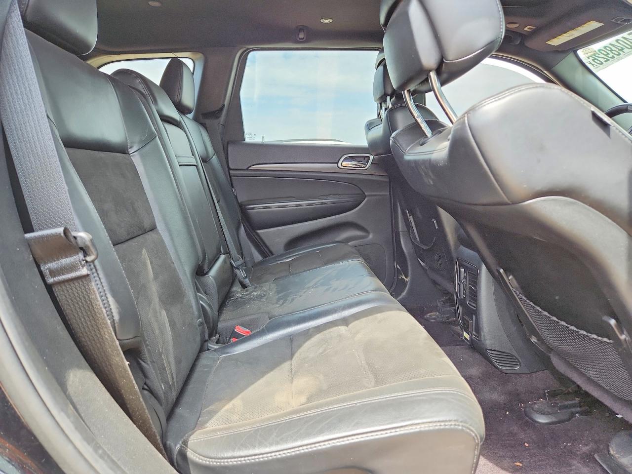 2018 Jeep Grand Cherokee Laredo Black vin: 1C4RJFAG2JC500373