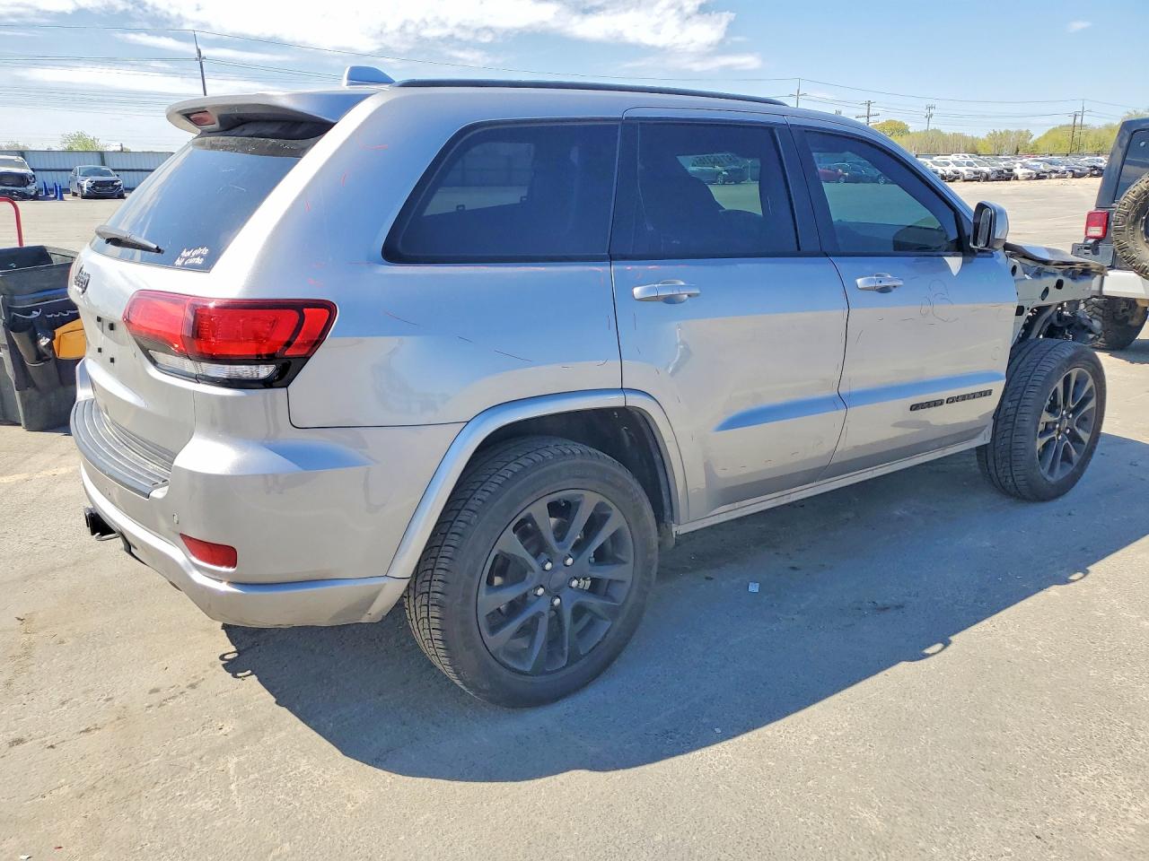 2019 Jeep Grand Cherokee Laredo Silver vin: 1C4RJFAG2KC801436
