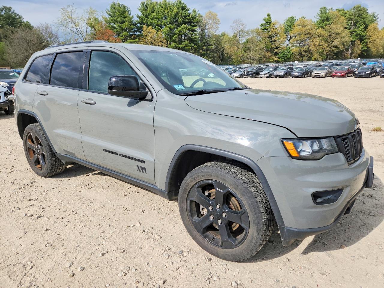 2021 Jeep Grand Cherokee Laredo Gray vin: 1C4RJFAG2MC855161