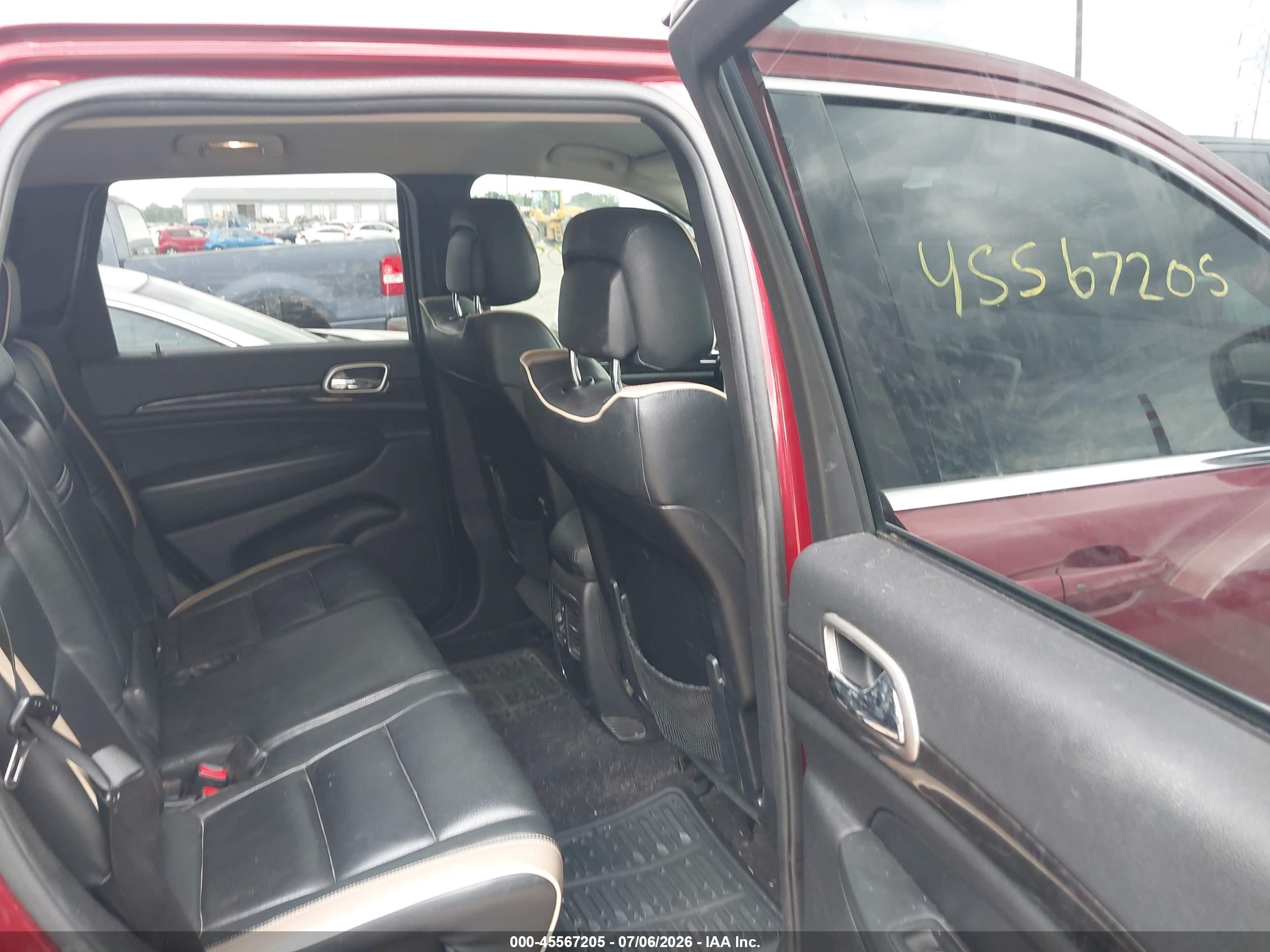 2012 Jeep Grand Cherokee Laredo Red vin: 1C4RJFAG3CC161478