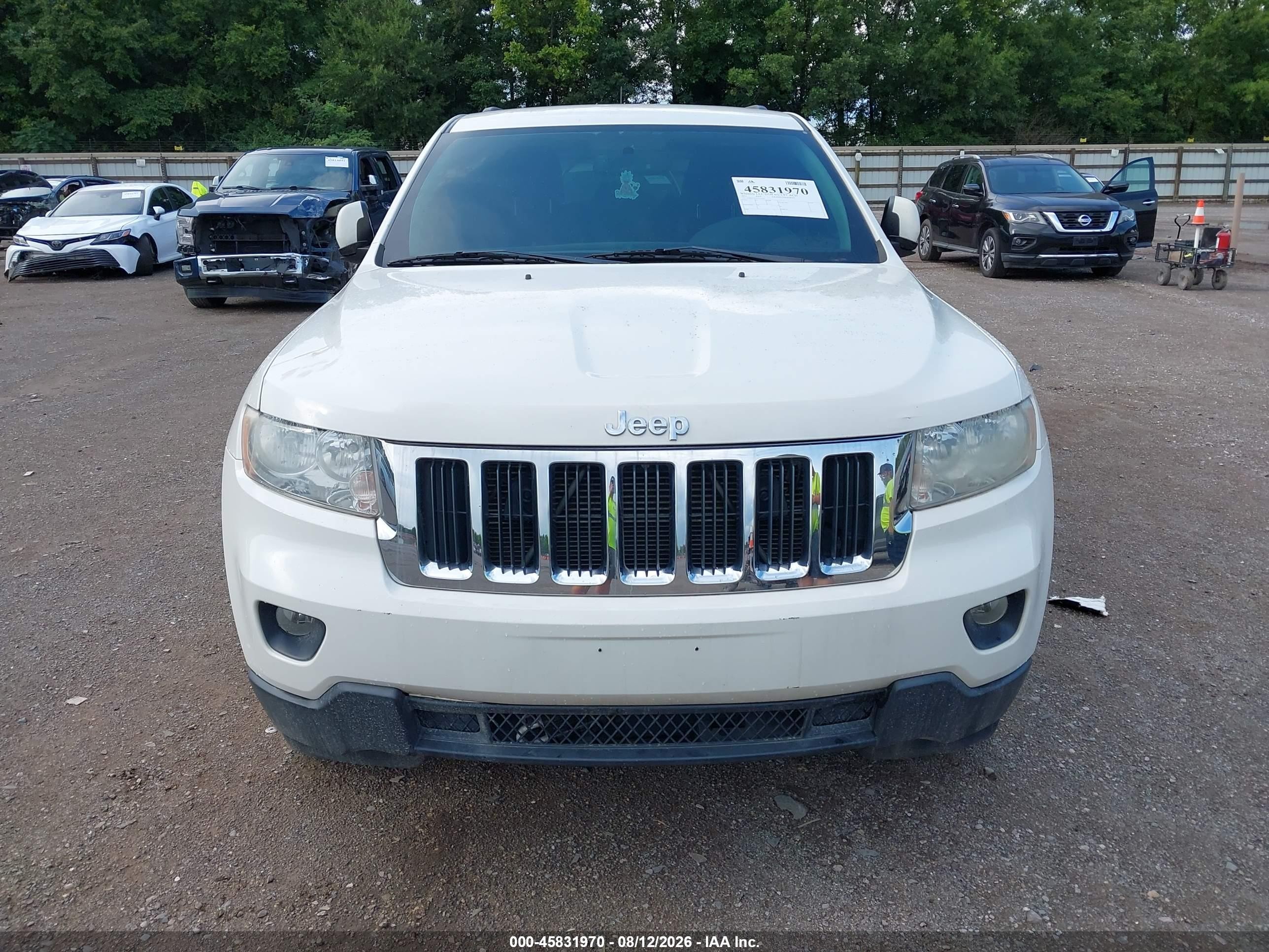 2012 Jeep Grand Cherokee Laredo White vin: 1C4RJFAG3CC175929