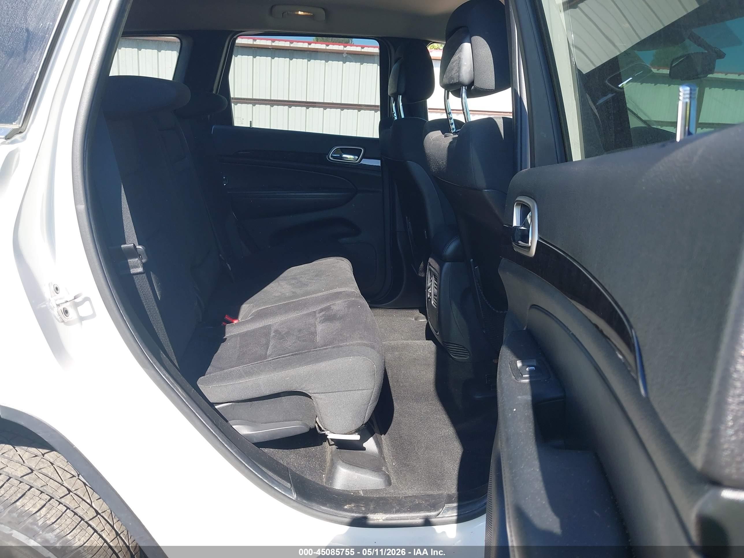 2012 Jeep Grand Cherokee Laredo White vin: 1C4RJFAG3CC268708