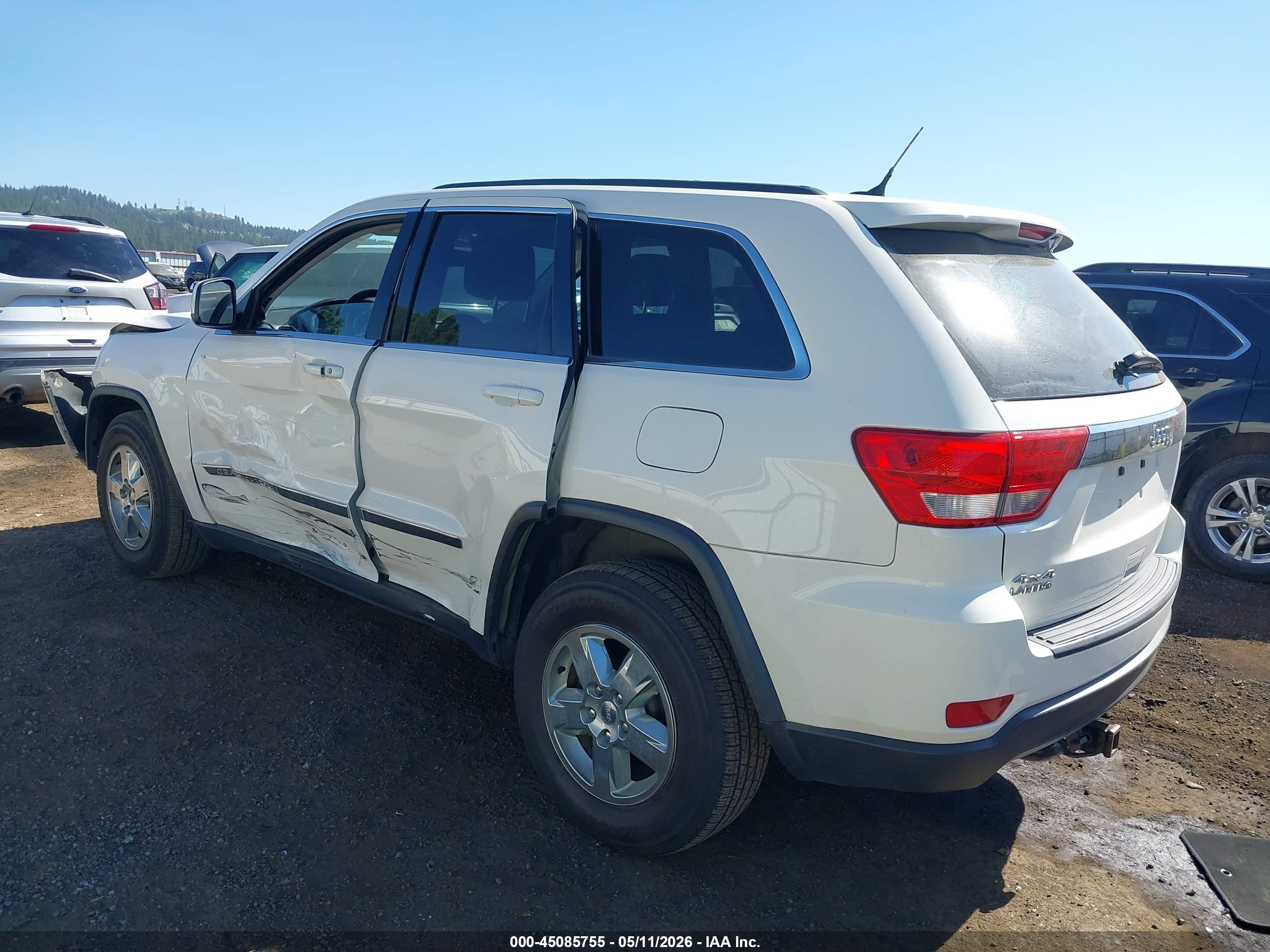 2012 Jeep Grand Cherokee Laredo White vin: 1C4RJFAG3CC268708