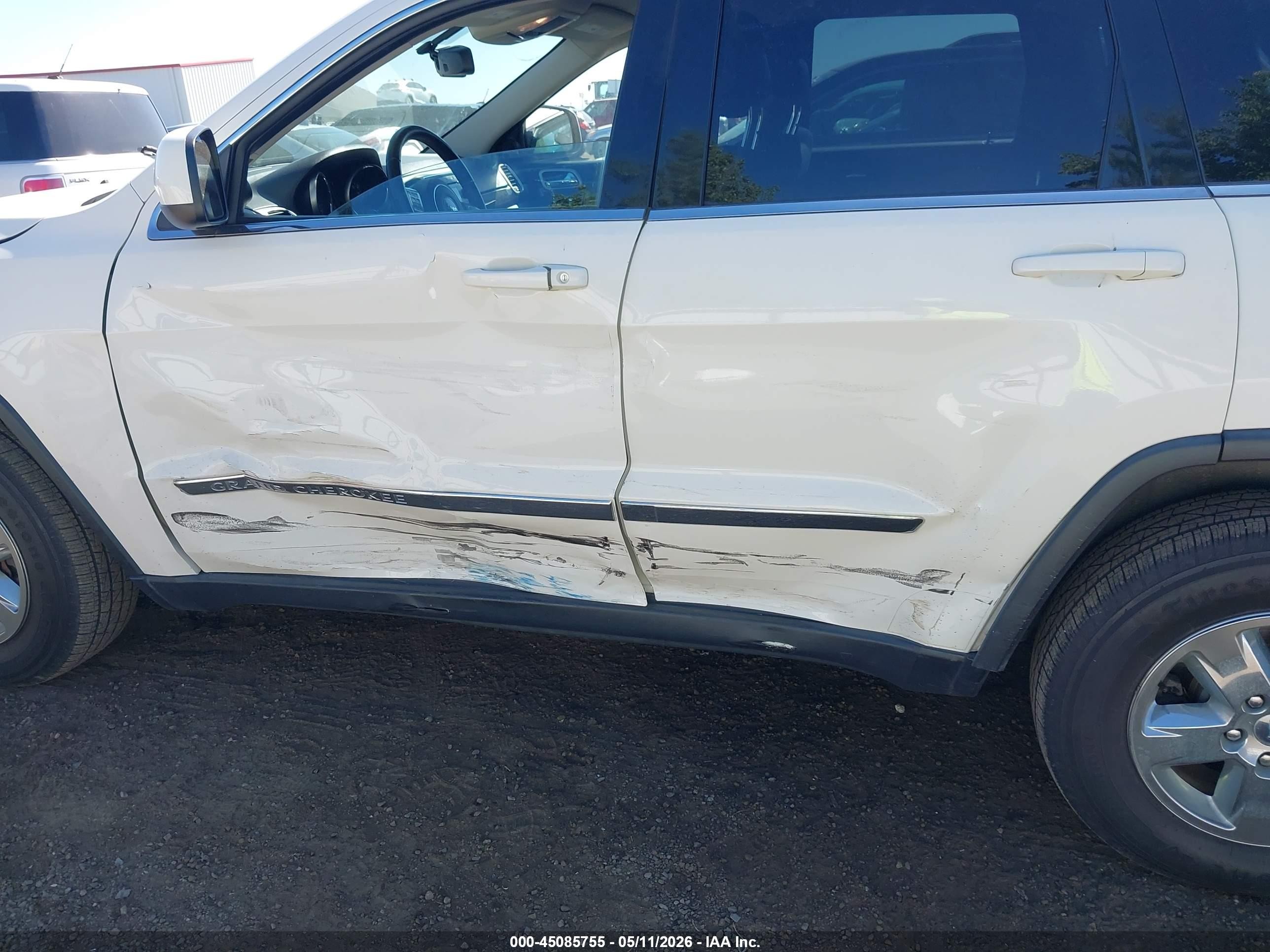 2012 Jeep Grand Cherokee Laredo White vin: 1C4RJFAG3CC268708