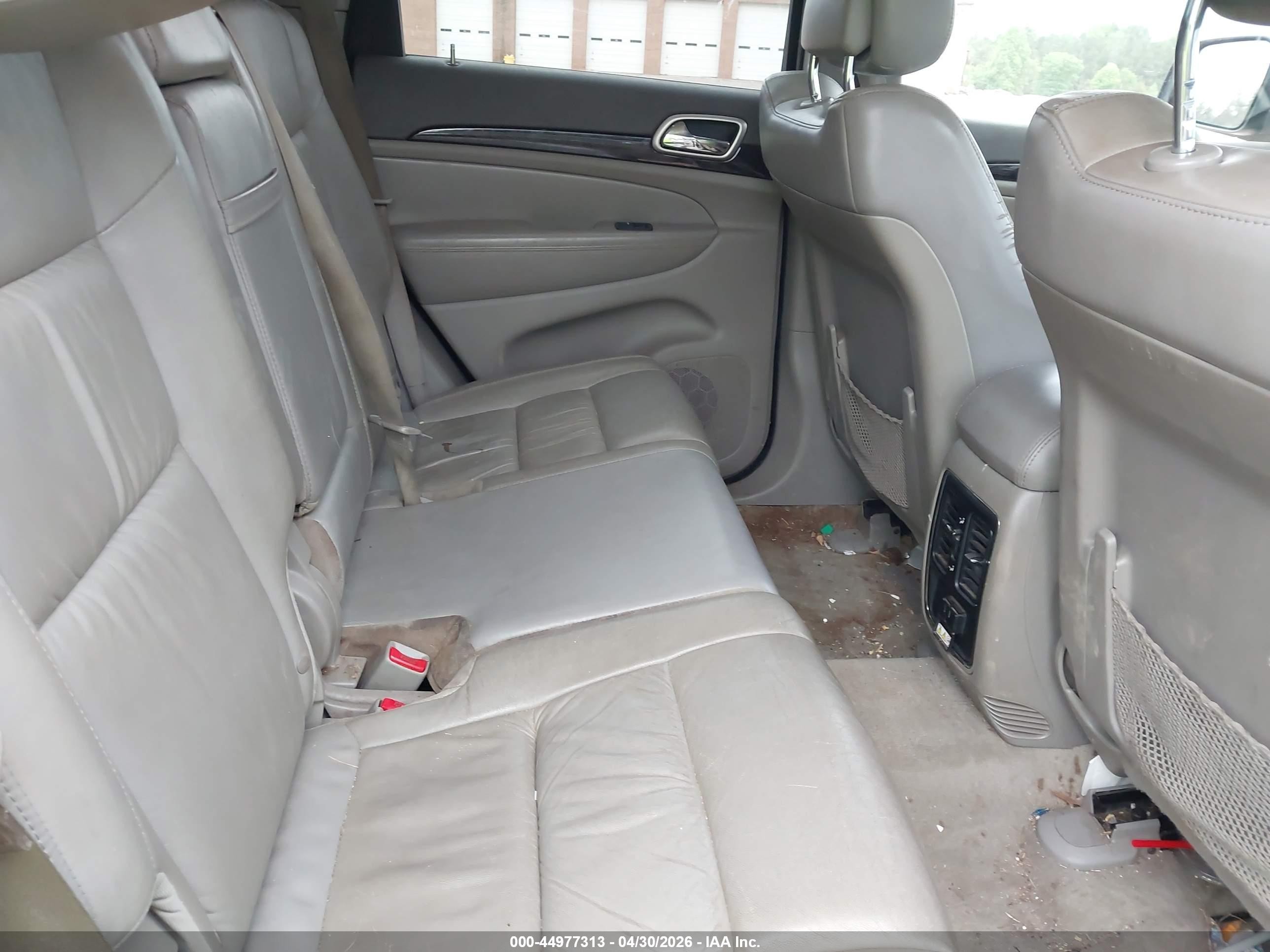 2012 Jeep Grand Cherokee Laredo Белый vin: 1C4RJFAG3CC287419