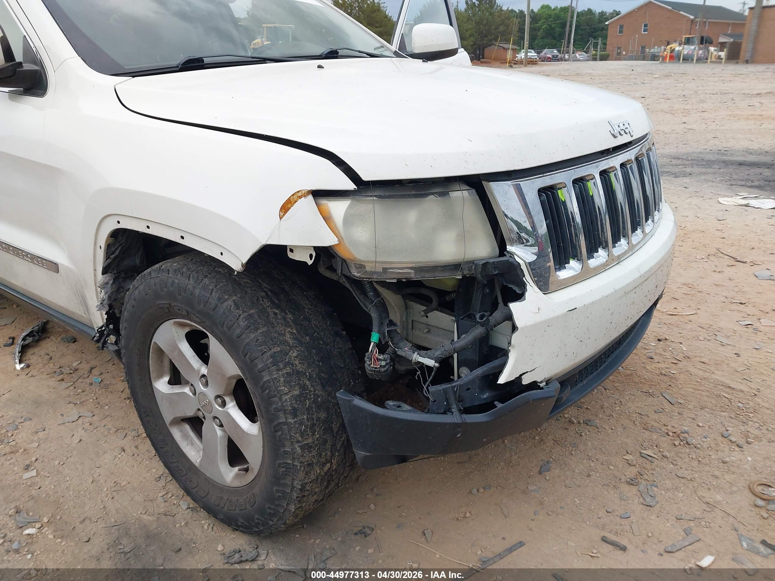 2012 Jeep Grand Cherokee Laredo Белый vin: 1C4RJFAG3CC287419