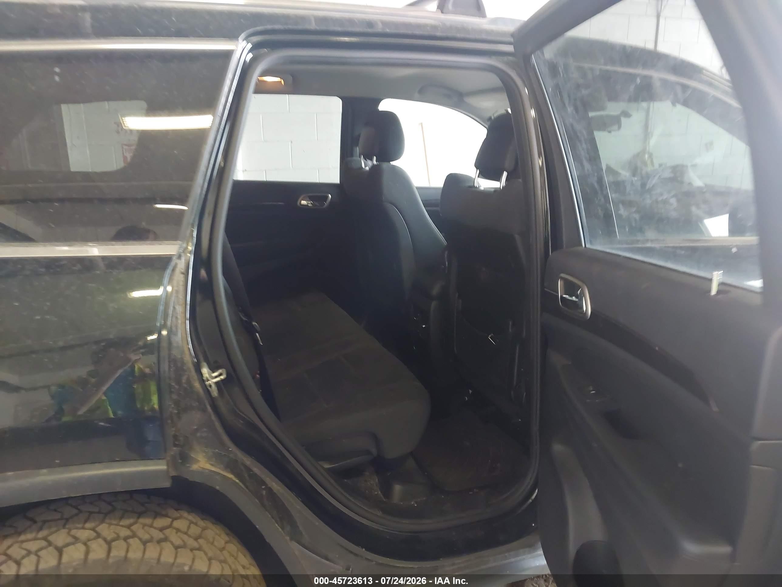 2013 Jeep Grand Cherokee Laredo Black vin: 1C4RJFAG3DC633275