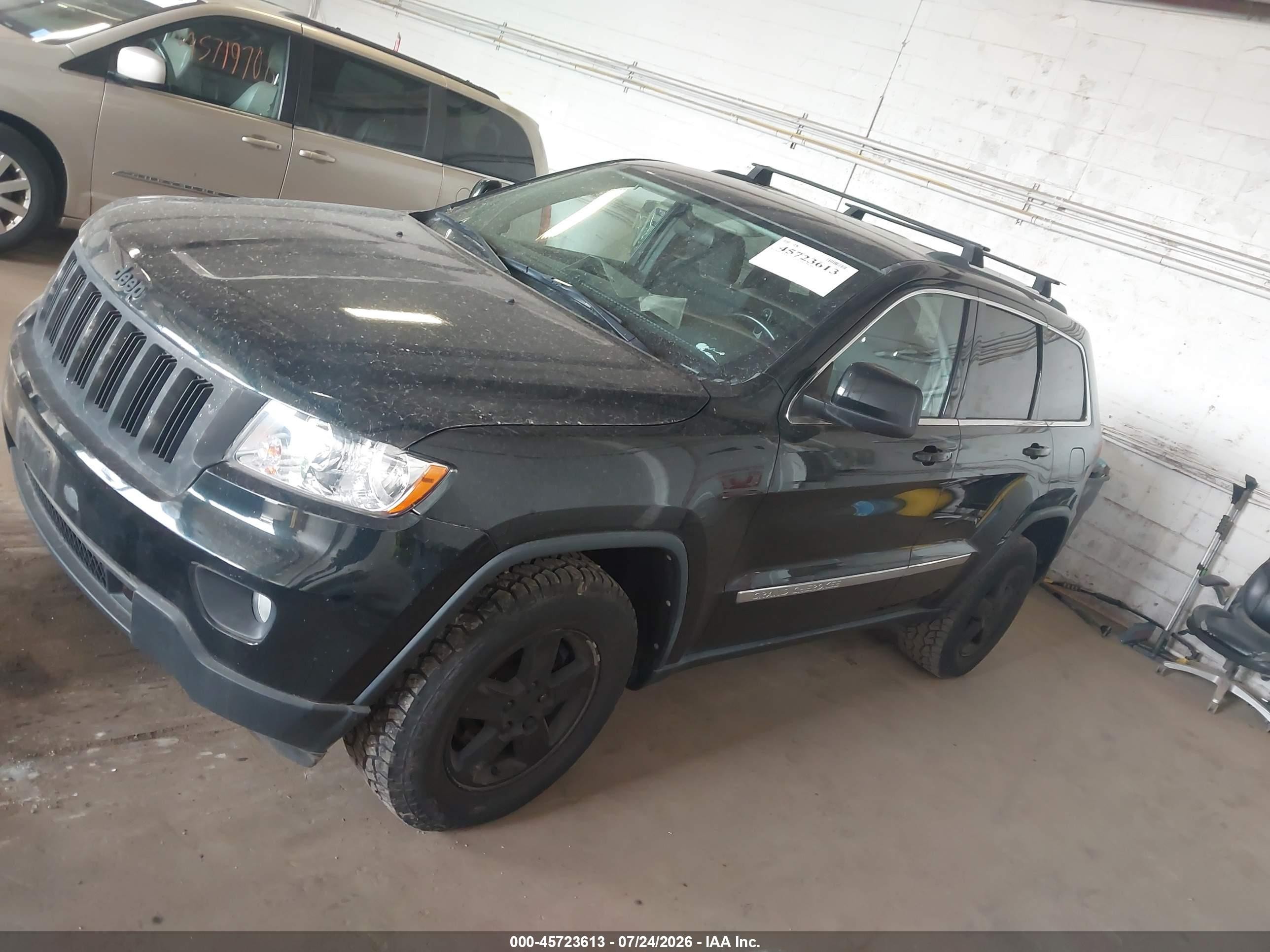 2013 Jeep Grand Cherokee Laredo Black vin: 1C4RJFAG3DC633275