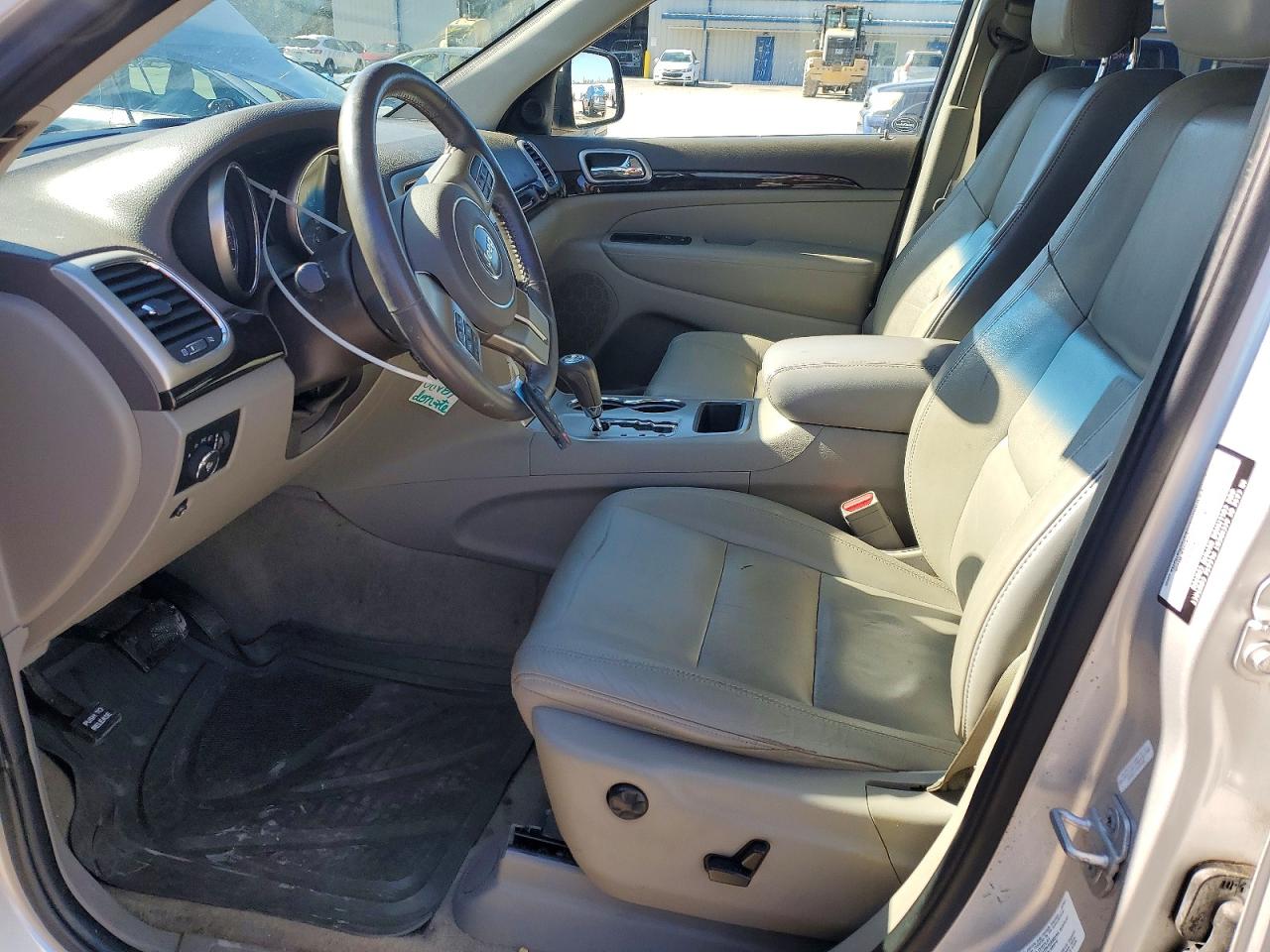 2013 Jeep Grand Cherokee Laredo Silver vin: 1C4RJFAG3DC644714