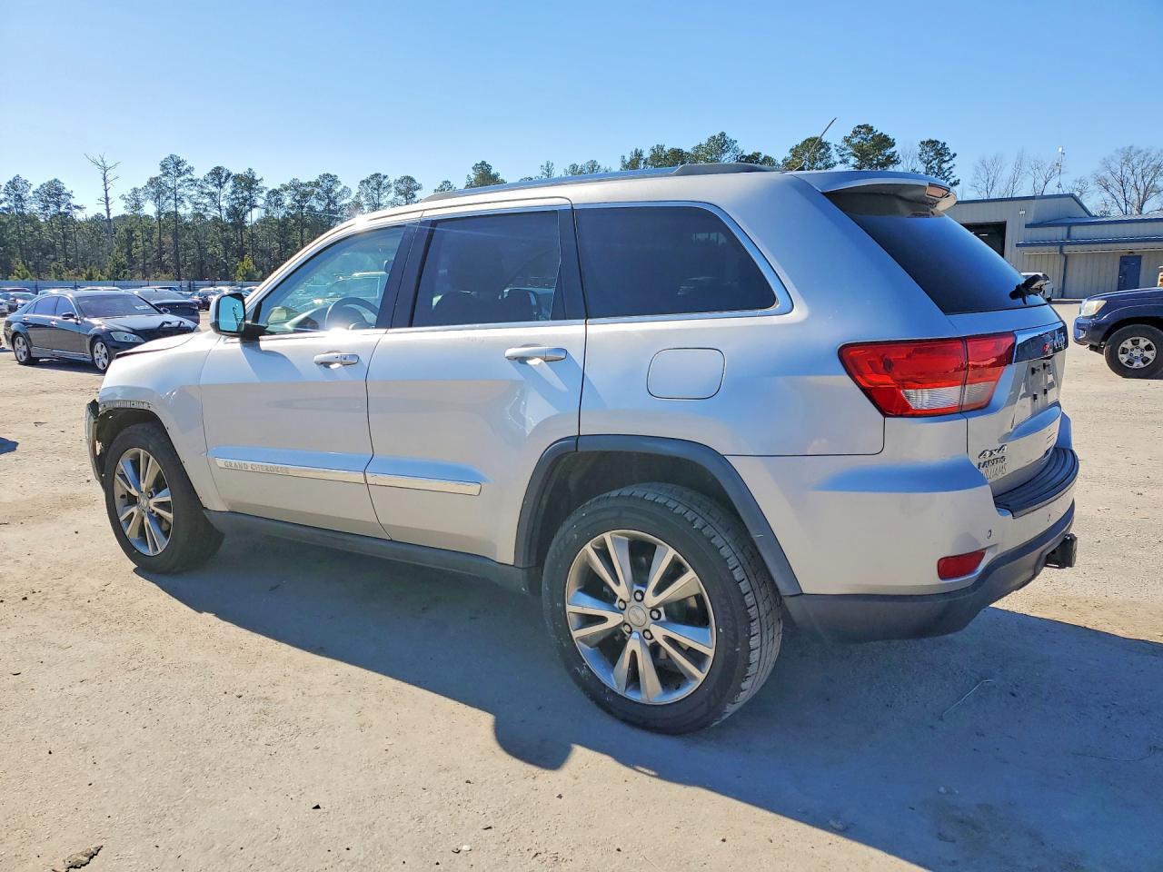 2013 Jeep Grand Cherokee Laredo Silver vin: 1C4RJFAG3DC644714