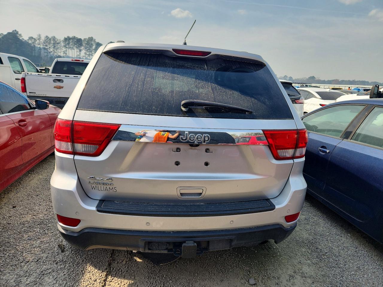 2013 Jeep Grand Cherokee Laredo Silver vin: 1C4RJFAG3DC644714