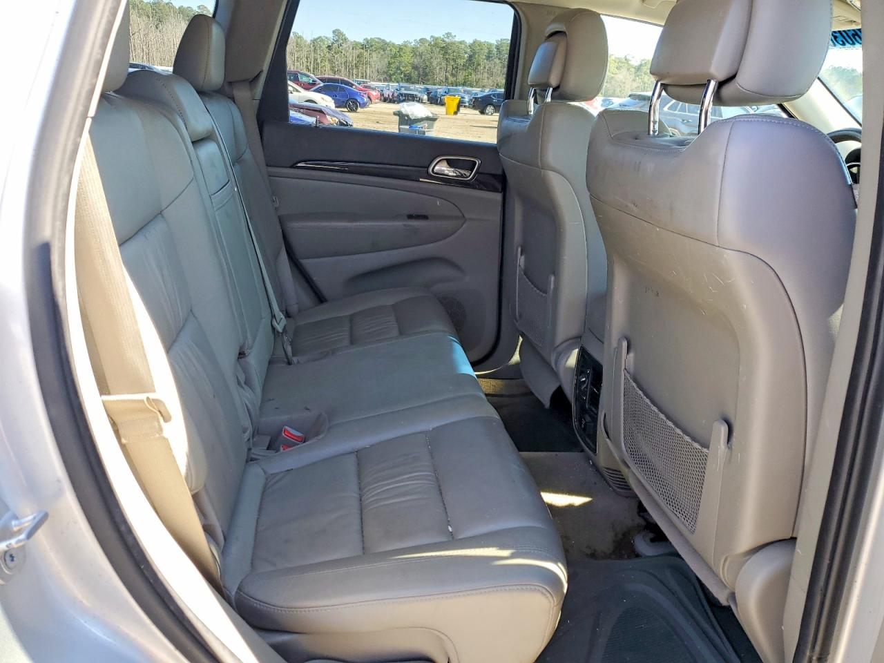 2013 Jeep Grand Cherokee Laredo Silver vin: 1C4RJFAG3DC644714