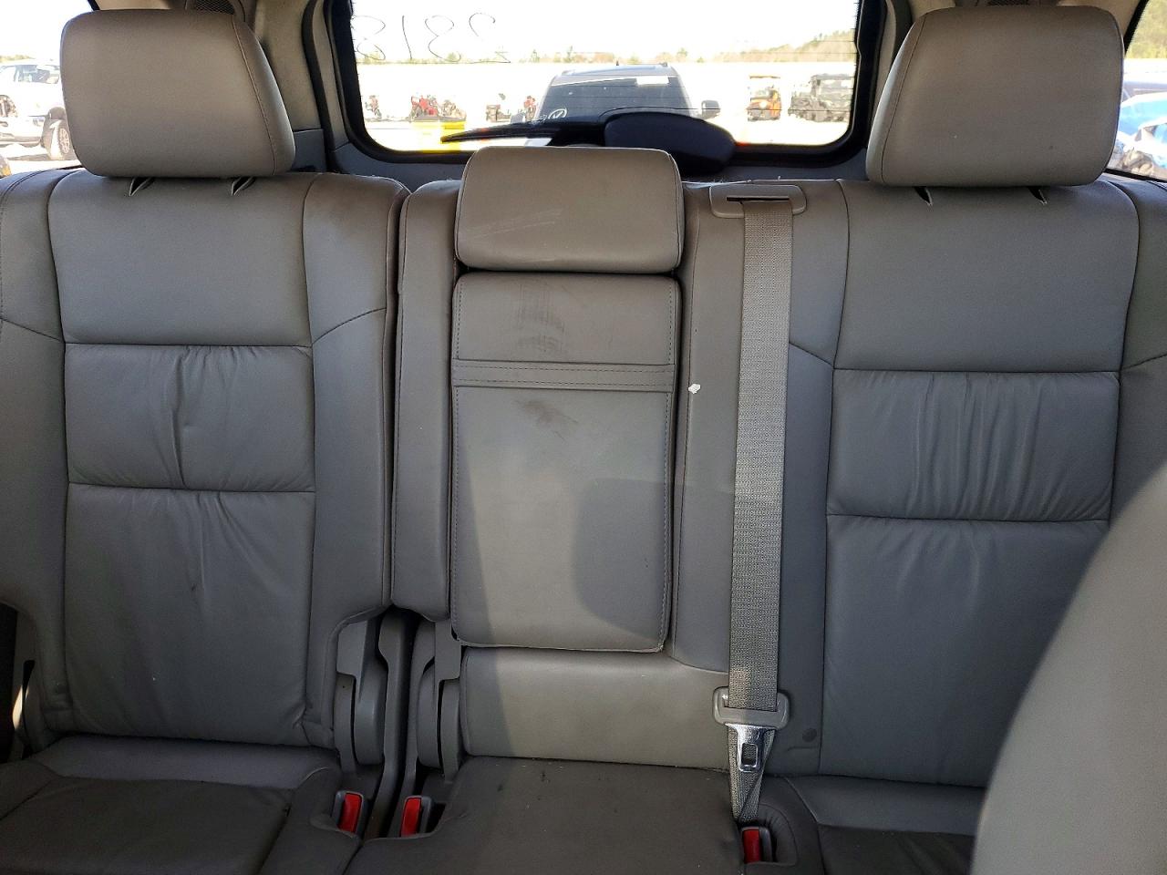 2013 Jeep Grand Cherokee Laredo Silver vin: 1C4RJFAG3DC644714