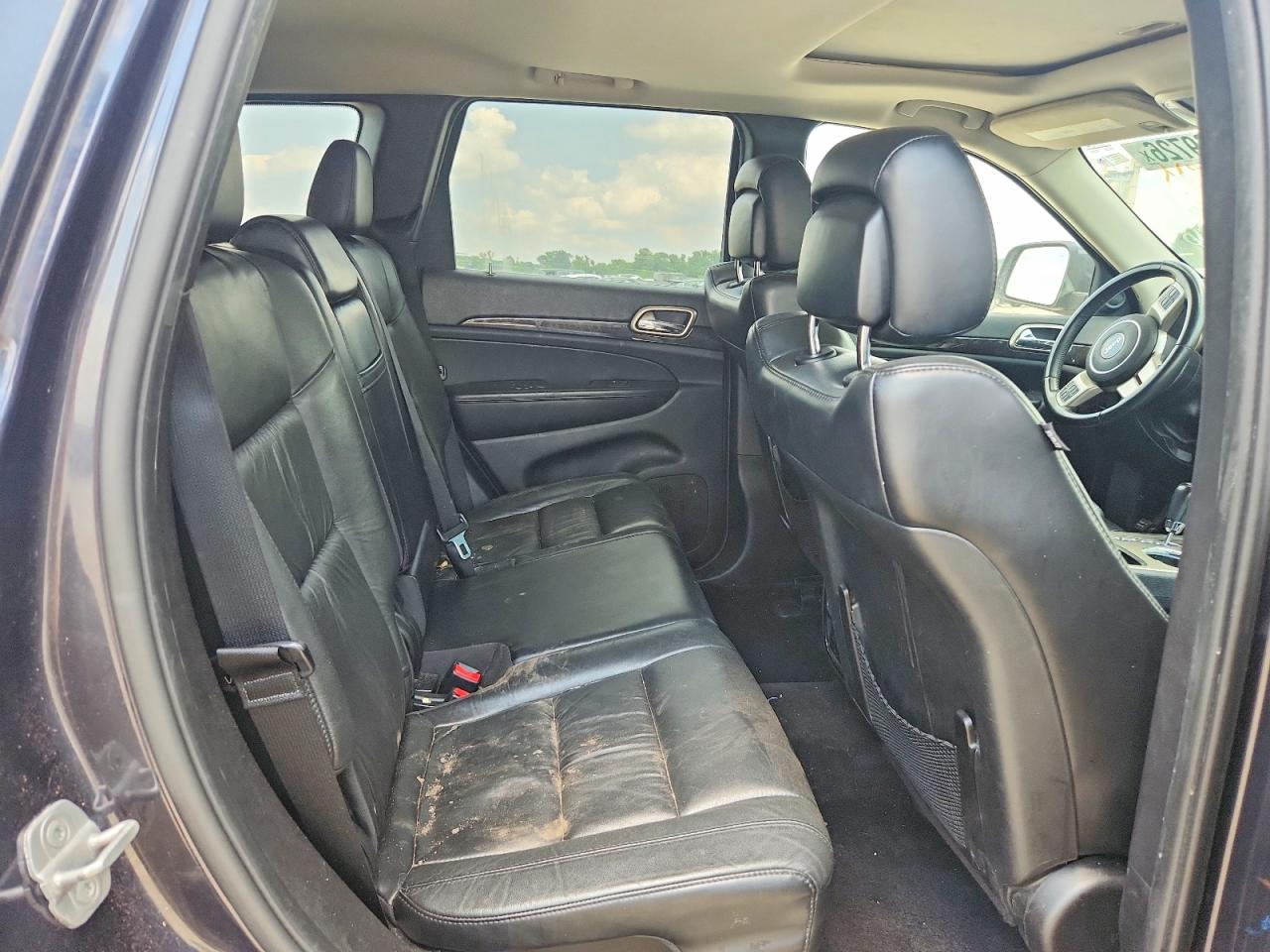 2013 Jeep Grand Cherokee Laredo Gray vin: 1C4RJFAG3DC650190