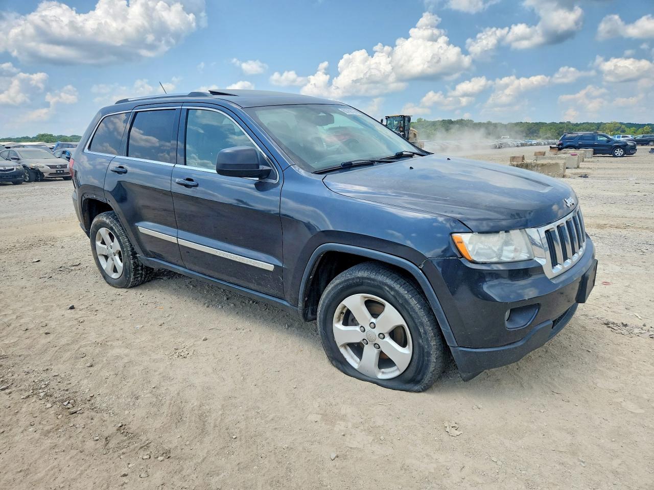 2013 Jeep Grand Cherokee Laredo Gray vin: 1C4RJFAG3DC650190