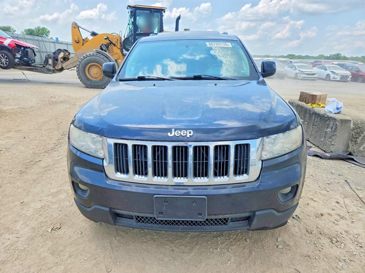 2013 Jeep Grand Cherokee Laredo Gray vin: 1C4RJFAG3DC650190