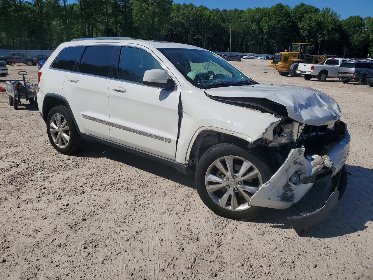 2013 Jeep Grand Cherokee Laredo White vin: 1C4RJFAG3DC651761