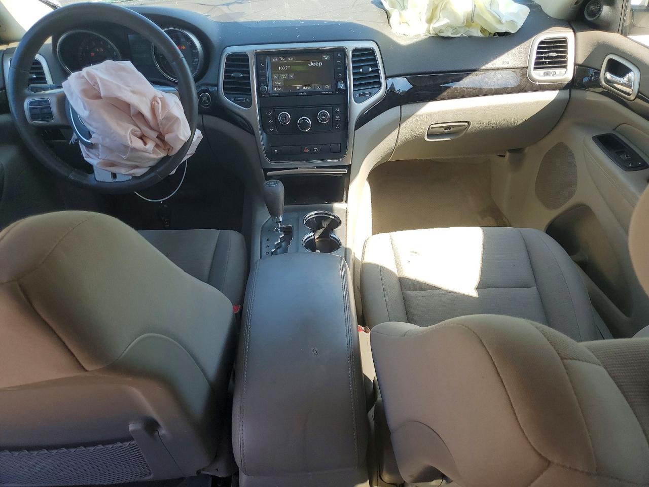 2013 Jeep Grand Cherokee Laredo White vin: 1C4RJFAG3DC651761