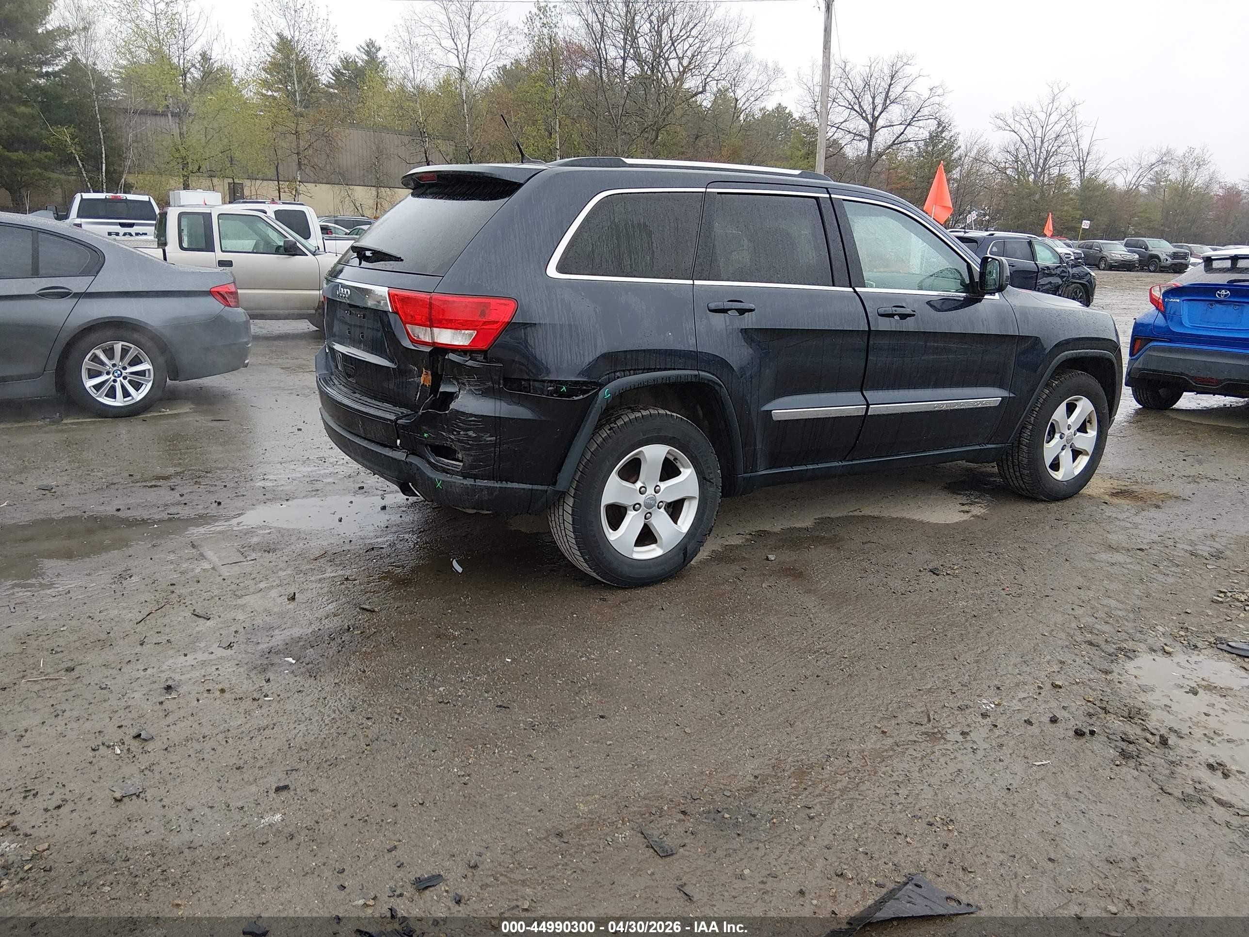 2013 Jeep Grand Cherokee Laredo Gray vin: 1C4RJFAG3DC655129
