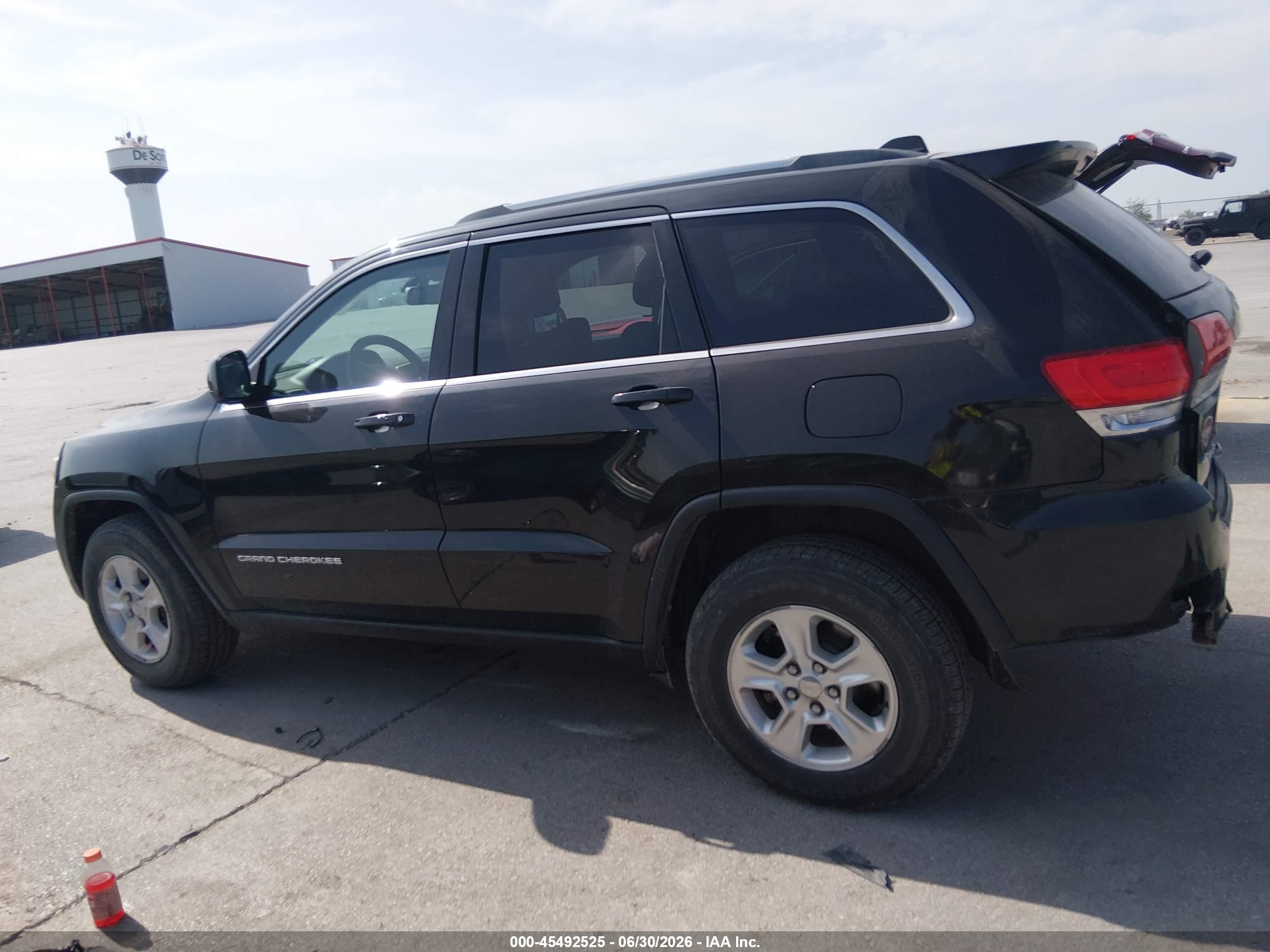 2014 Jeep Grand Cherokee Laredo Black vin: 1C4RJFAG3EC130976