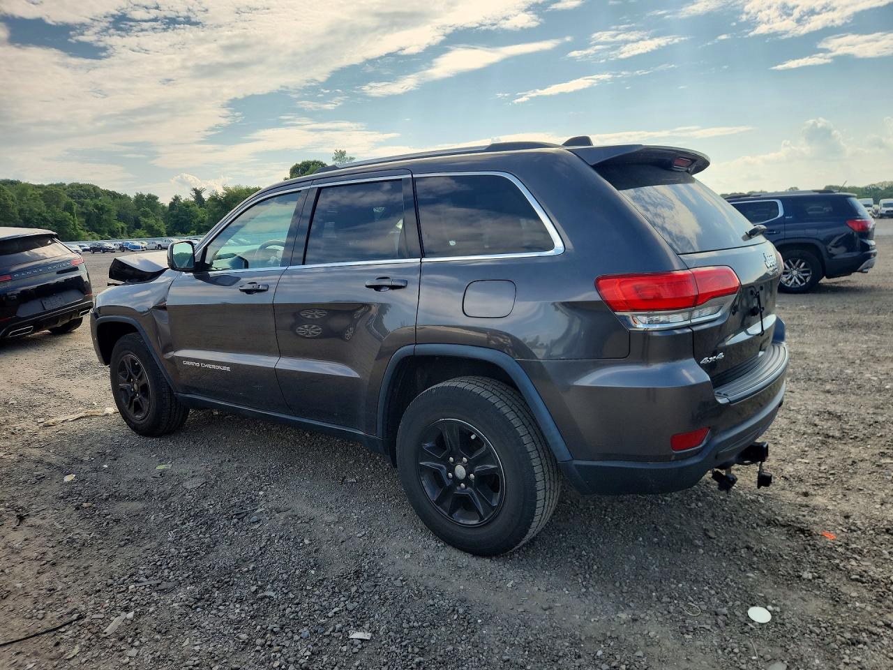 2014 Jeep Grand Cherokee Laredo Gray vin: 1C4RJFAG3EC137944