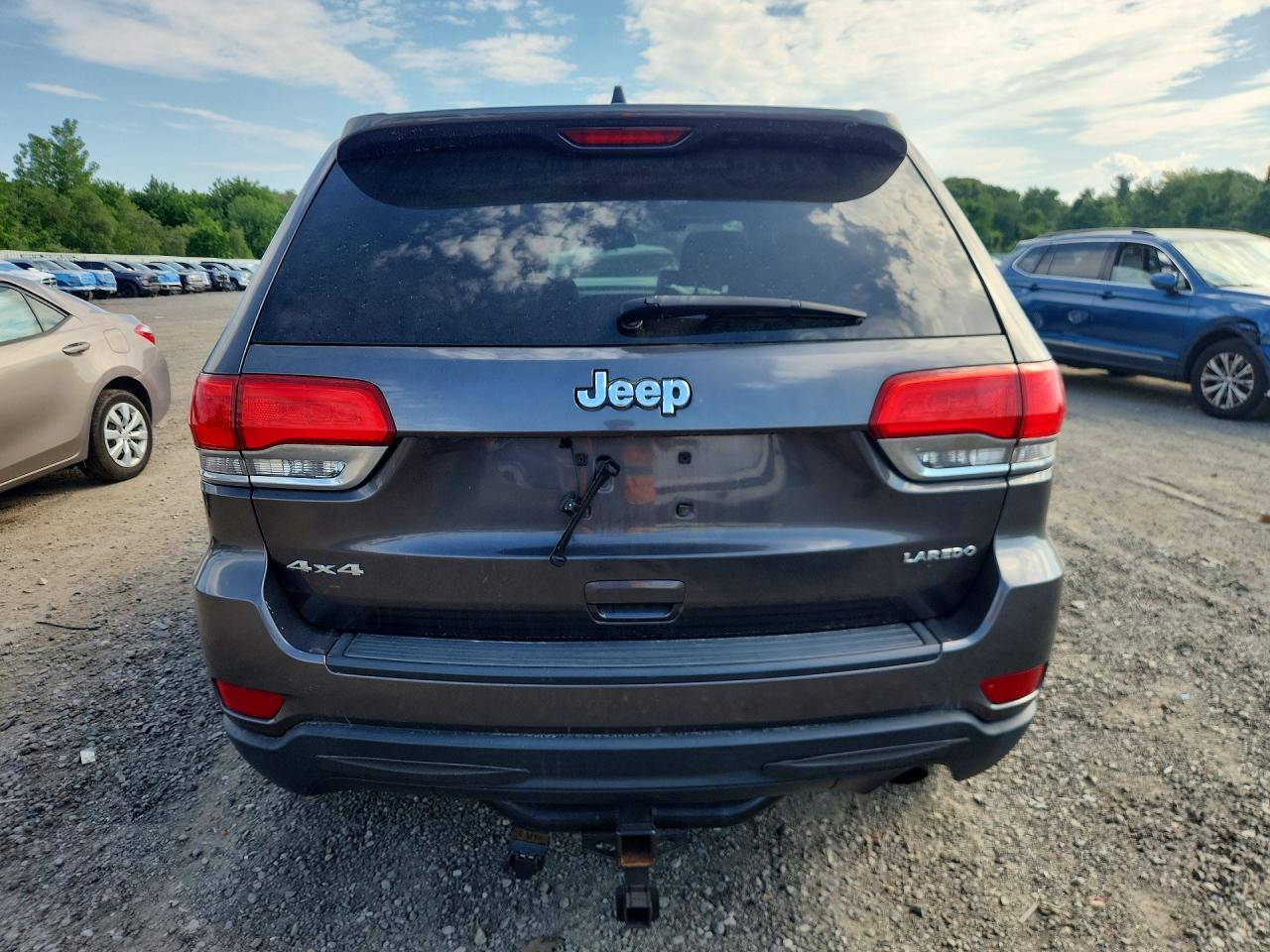 2014 Jeep Grand Cherokee Laredo Gray vin: 1C4RJFAG3EC137944