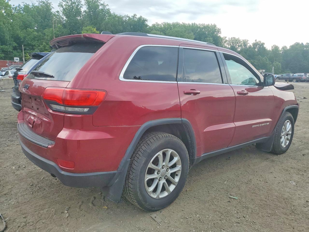2014 Jeep Grand Cherokee Laredo Red vin: 1C4RJFAG3EC145901