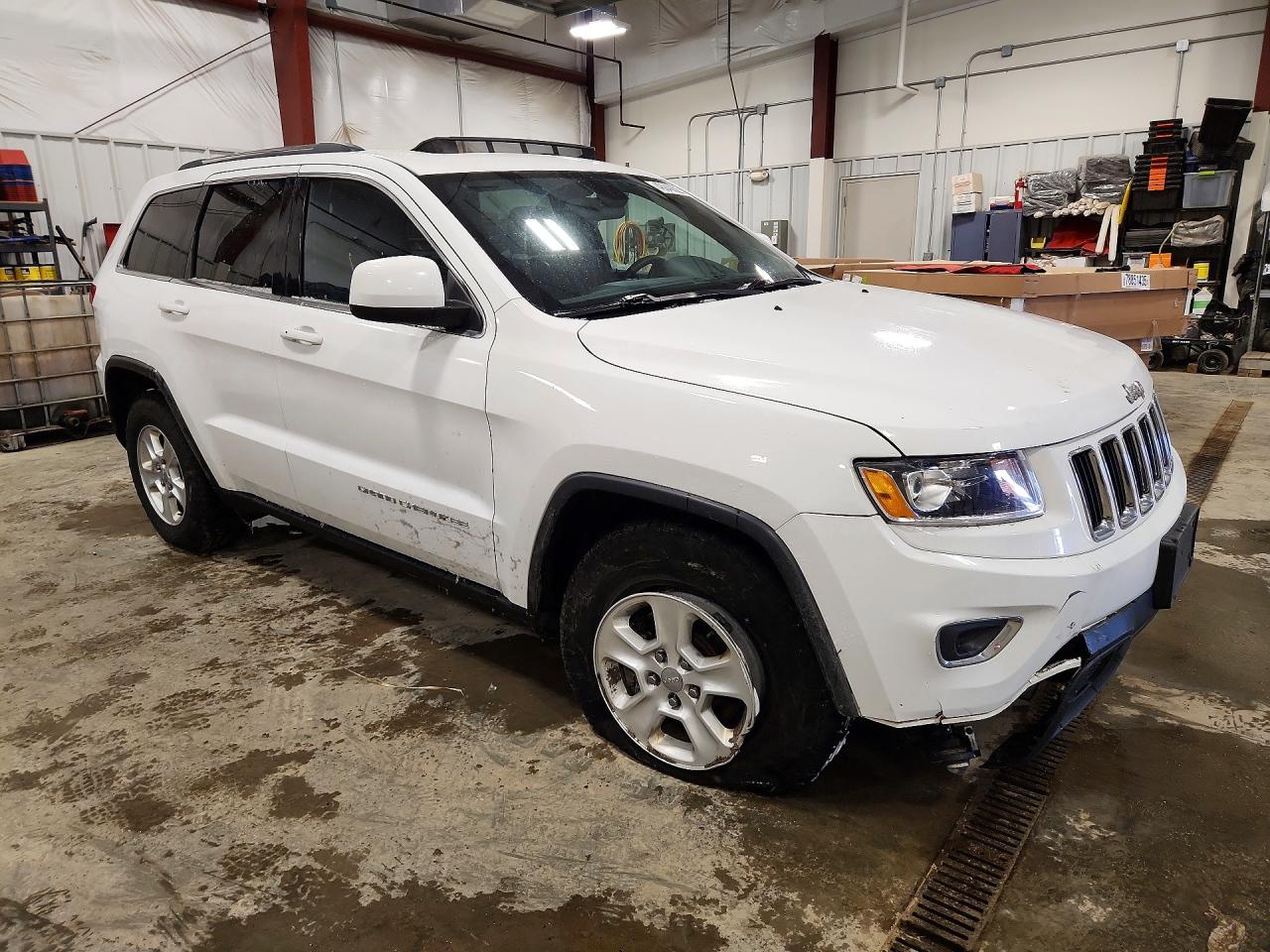 2014 Jeep Grand Cherokee Laredo White vin: 1C4RJFAG3EC164223