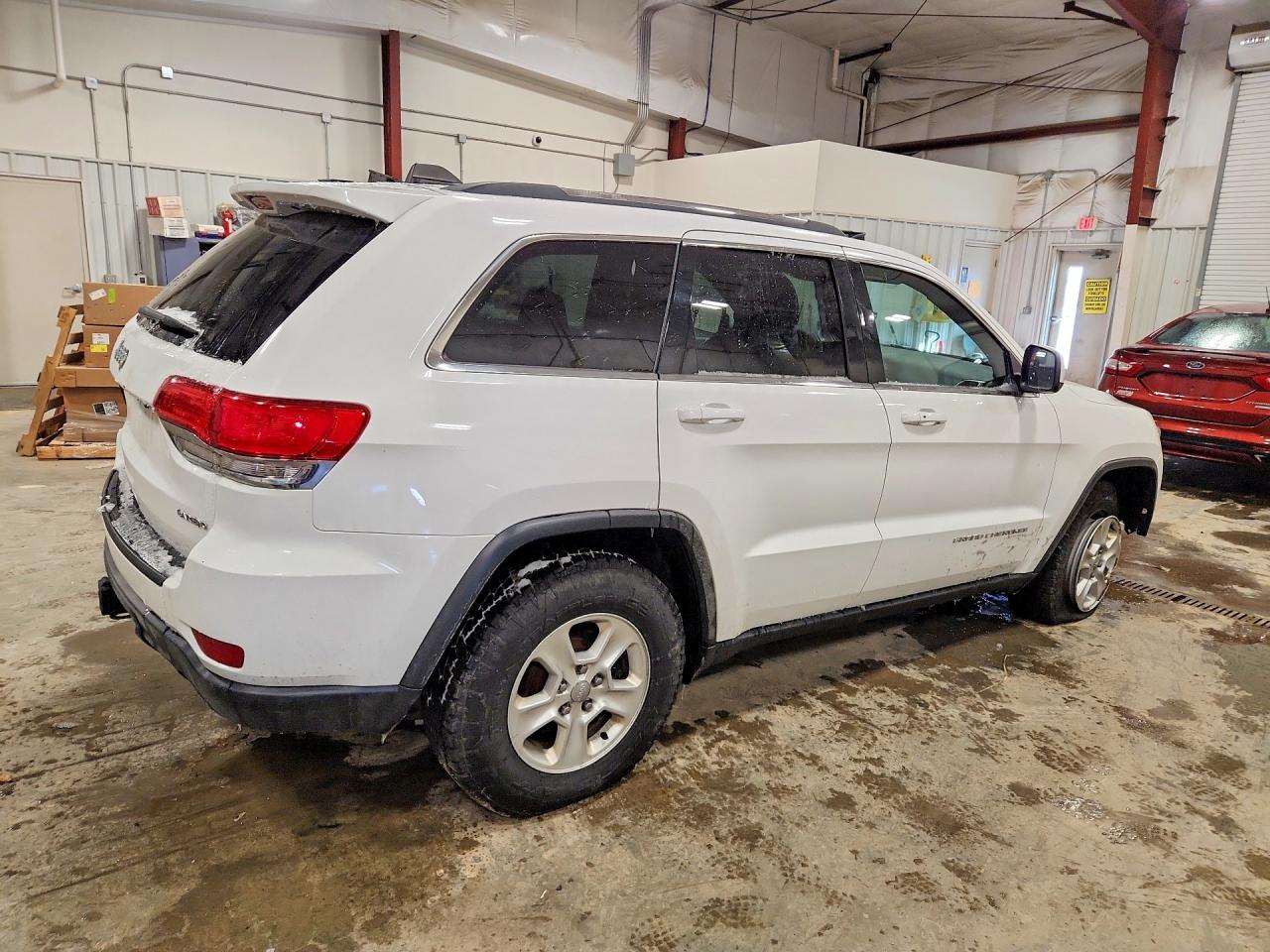 2014 Jeep Grand Cherokee Laredo White vin: 1C4RJFAG3EC164223