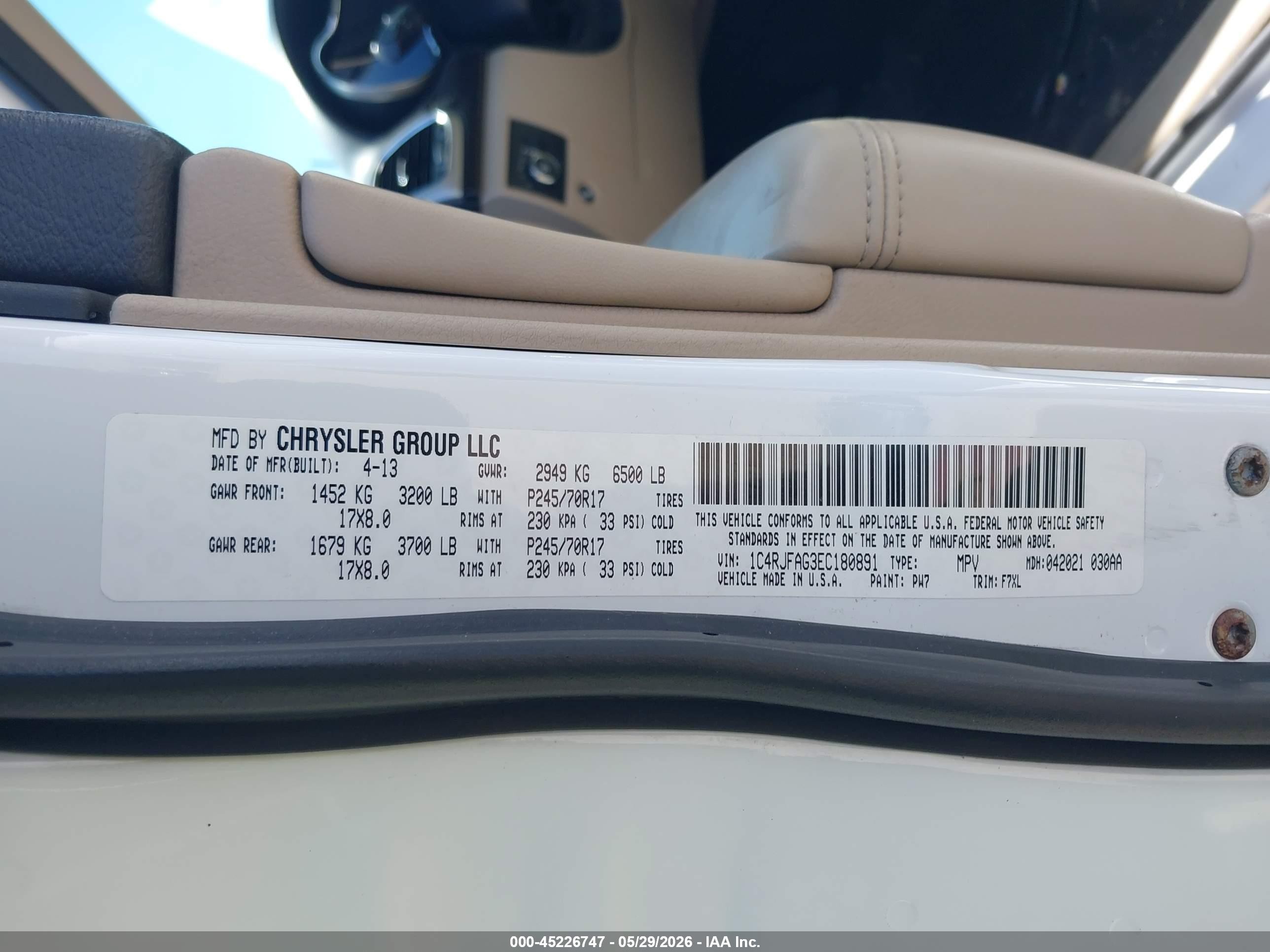 2014 Jeep Grand Cherokee Laredo White vin: 1C4RJFAG3EC180891