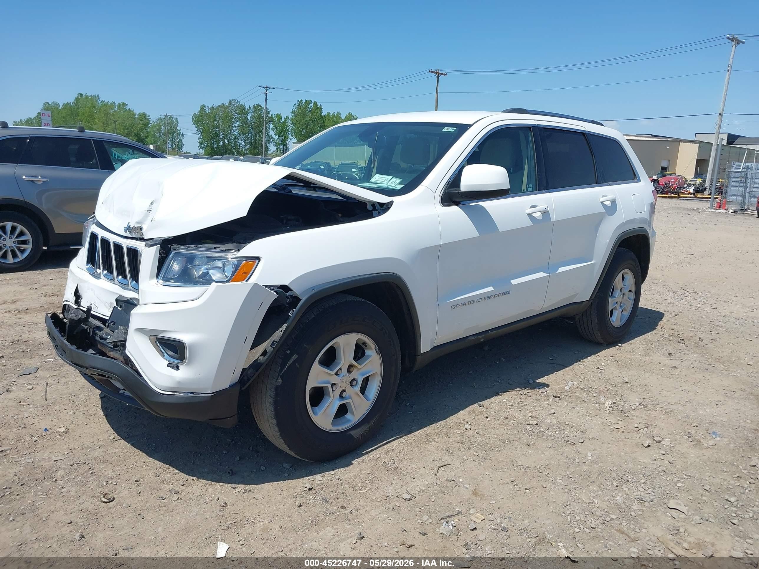 2014 Jeep Grand Cherokee Laredo White vin: 1C4RJFAG3EC180891