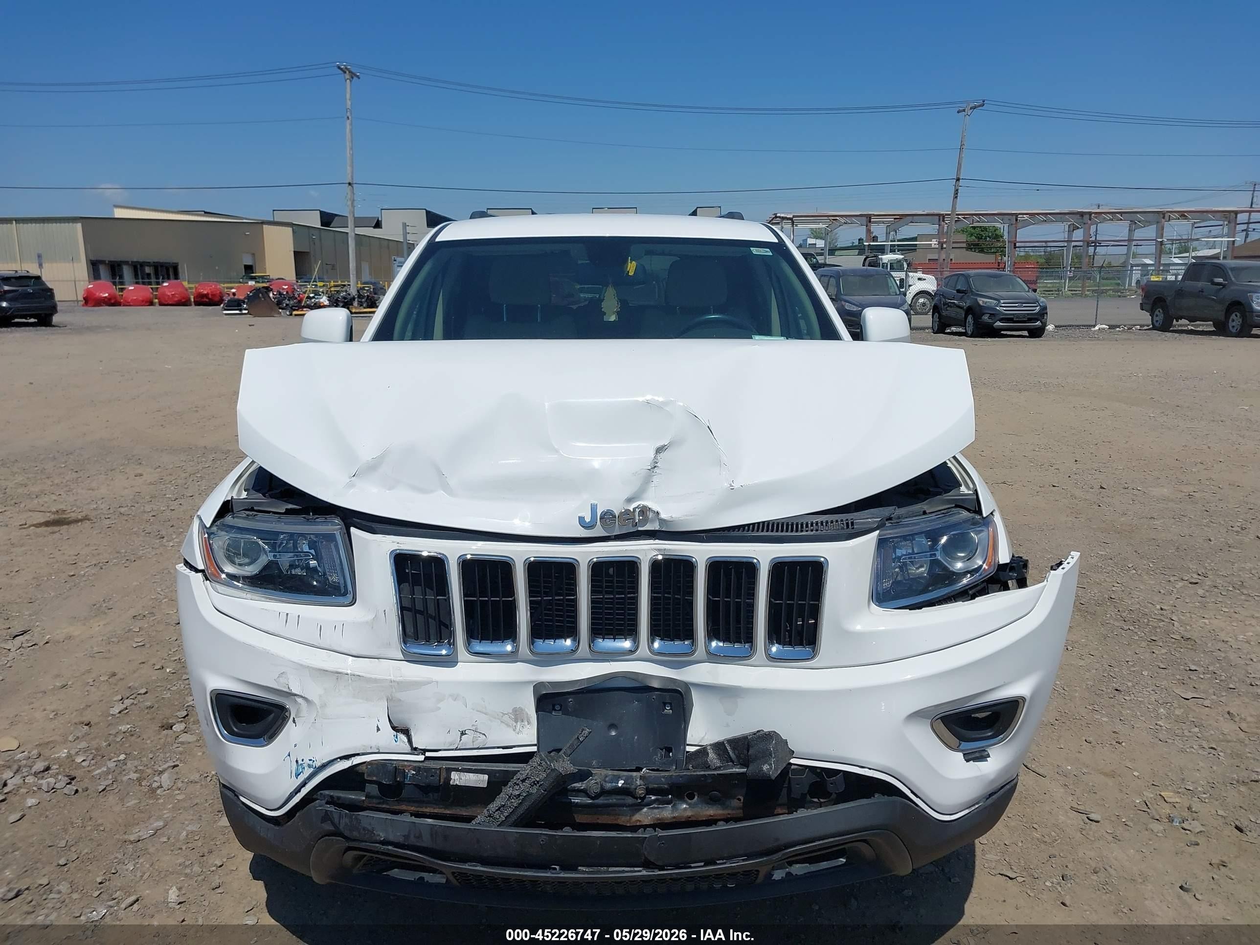 2014 Jeep Grand Cherokee Laredo White vin: 1C4RJFAG3EC180891