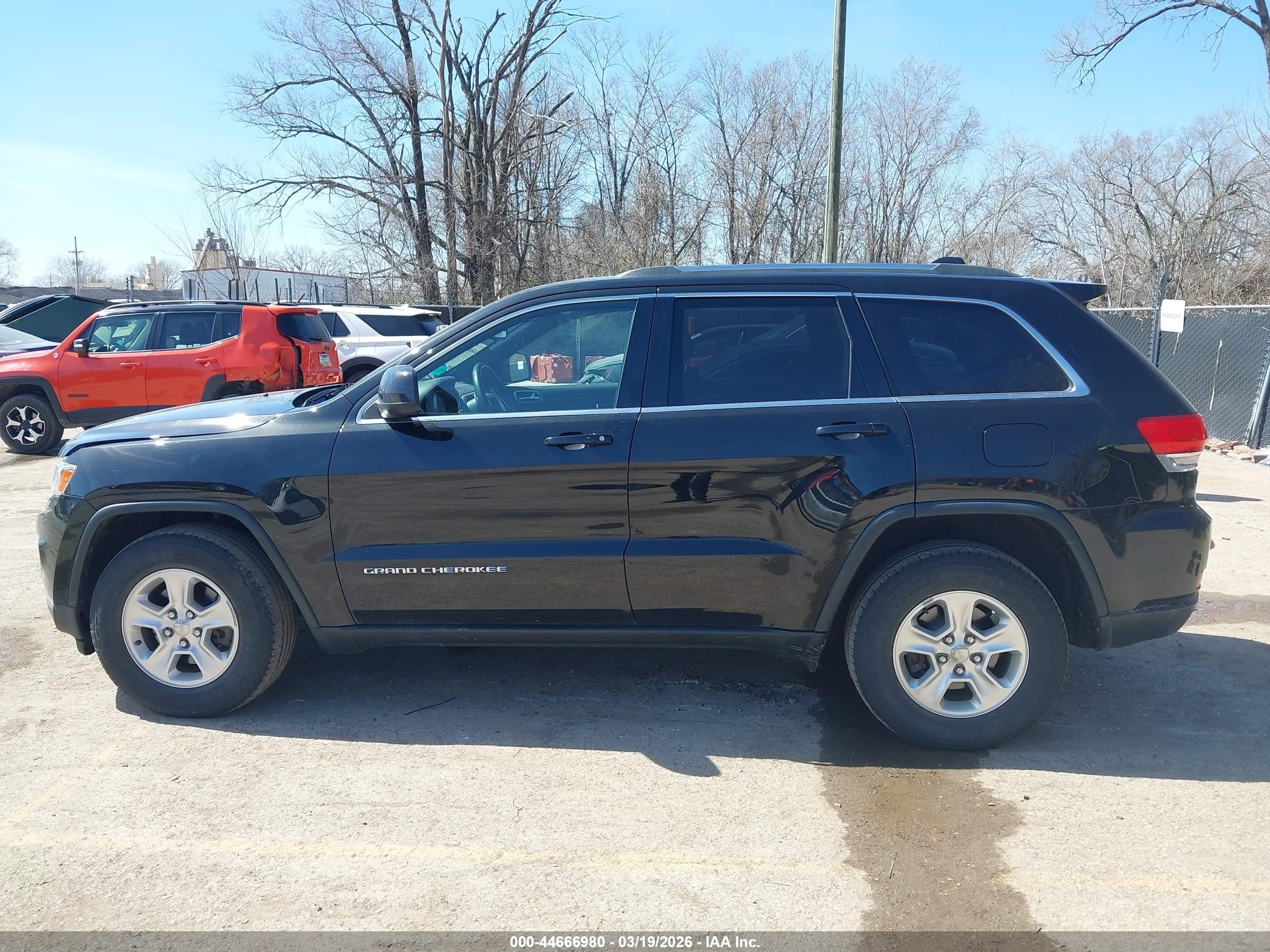 2014 Jeep Grand Cherokee Laredo Black vin: 1C4RJFAG3EC205014