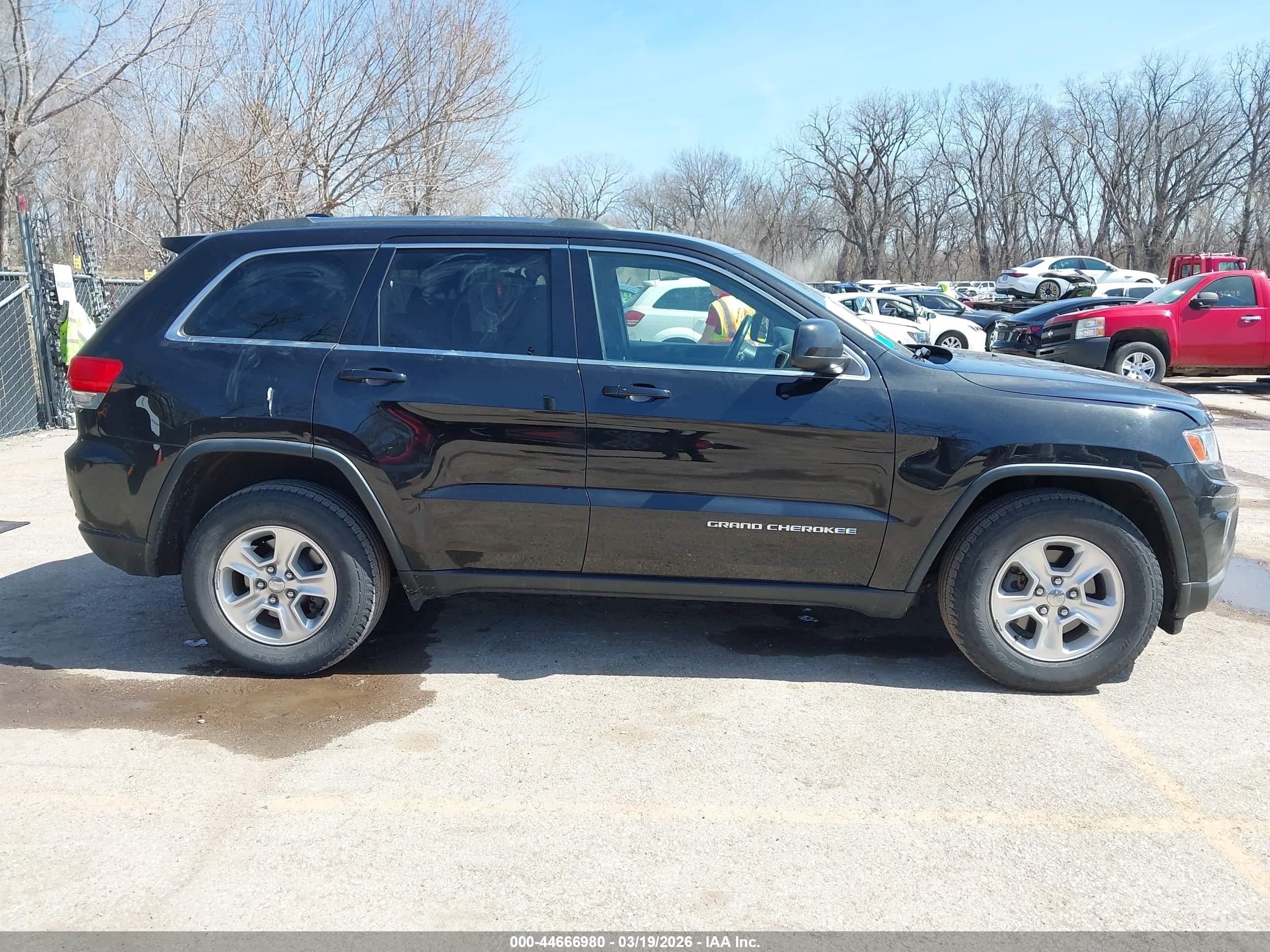 2014 Jeep Grand Cherokee Laredo Black vin: 1C4RJFAG3EC205014