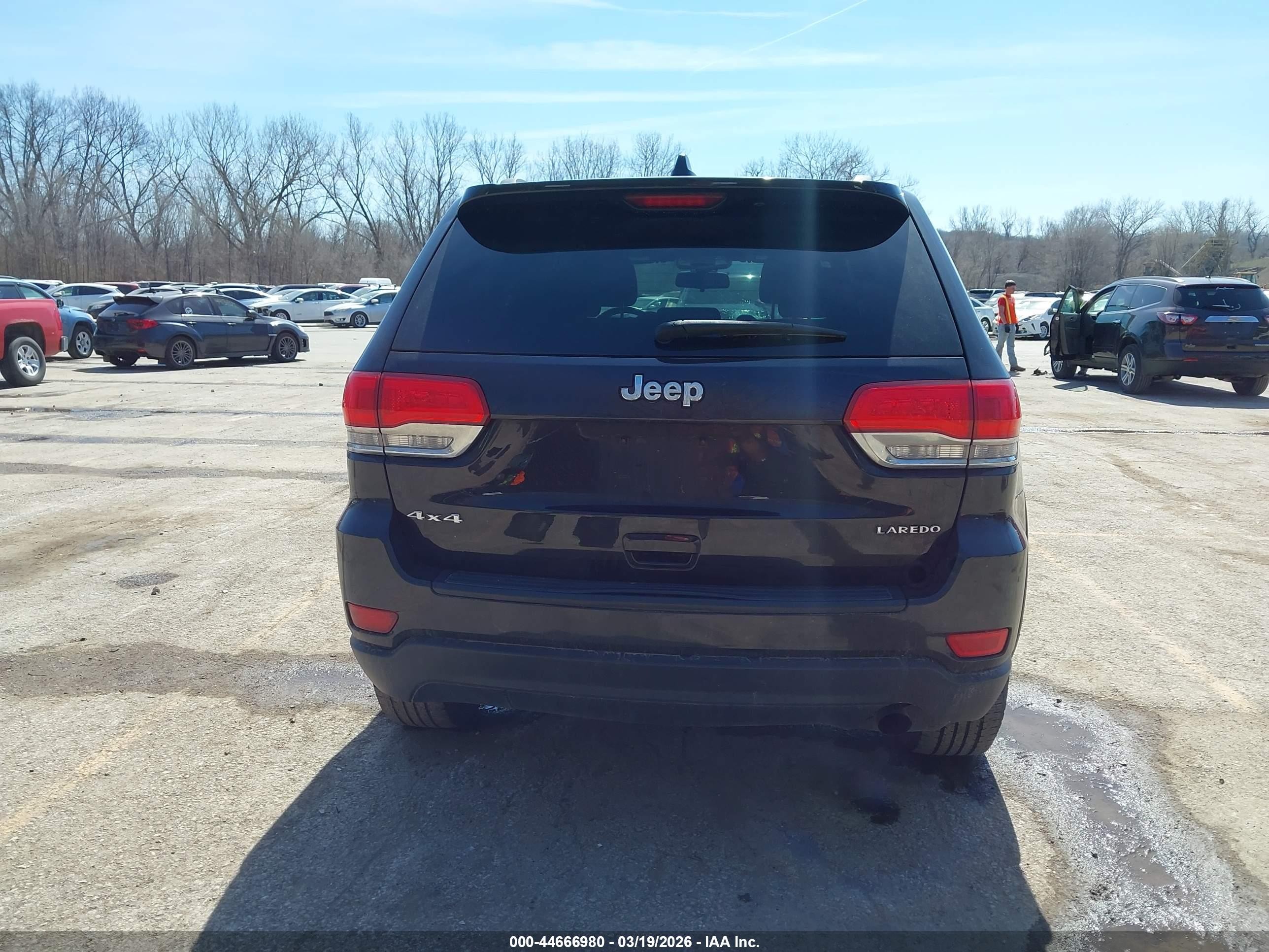 2014 Jeep Grand Cherokee Laredo Black vin: 1C4RJFAG3EC205014