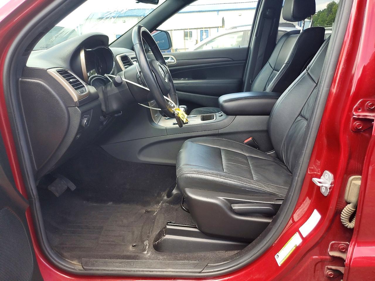 2014 Jeep Grand Cherokee Laredo Red vin: 1C4RJFAG3EC309406