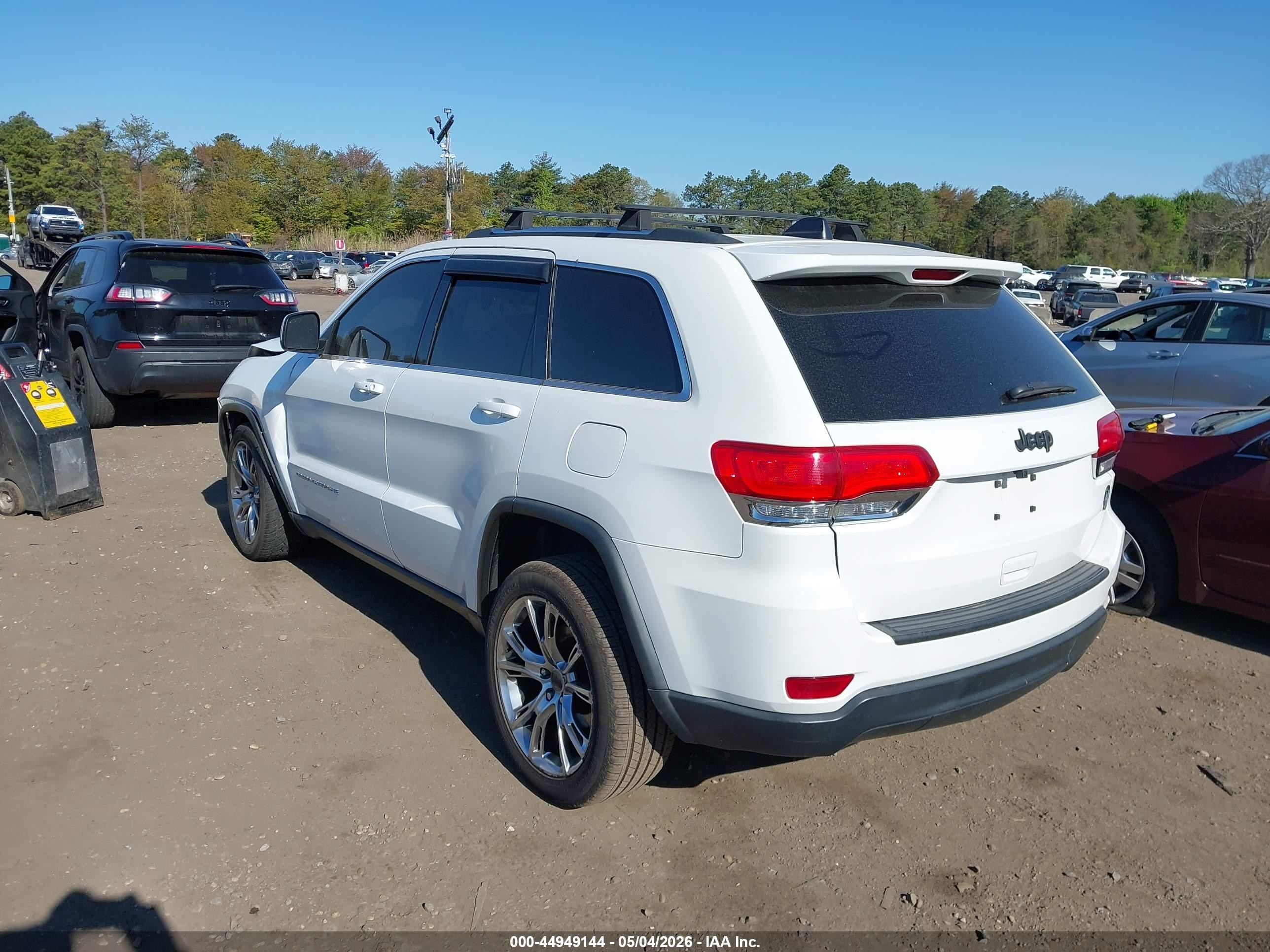 2014 Jeep Grand Cherokee Laredo White vin: 1C4RJFAG3EC439413