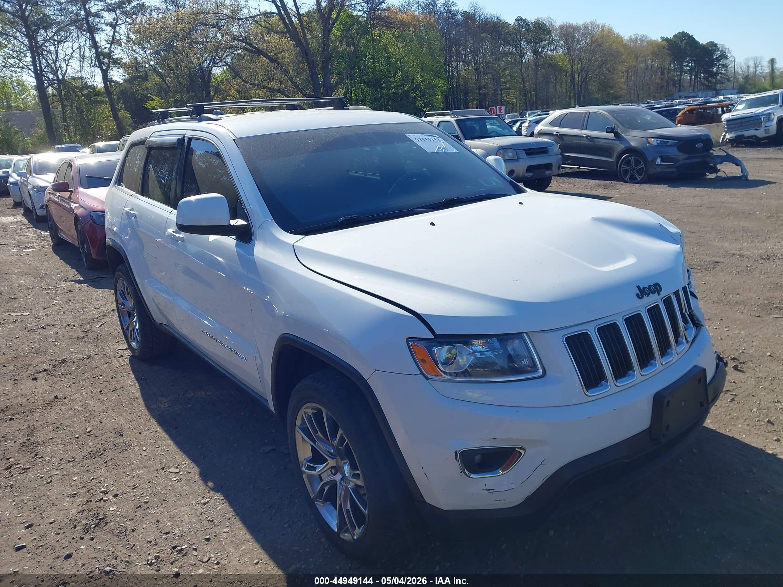 2014 Jeep Grand Cherokee Laredo White vin: 1C4RJFAG3EC439413