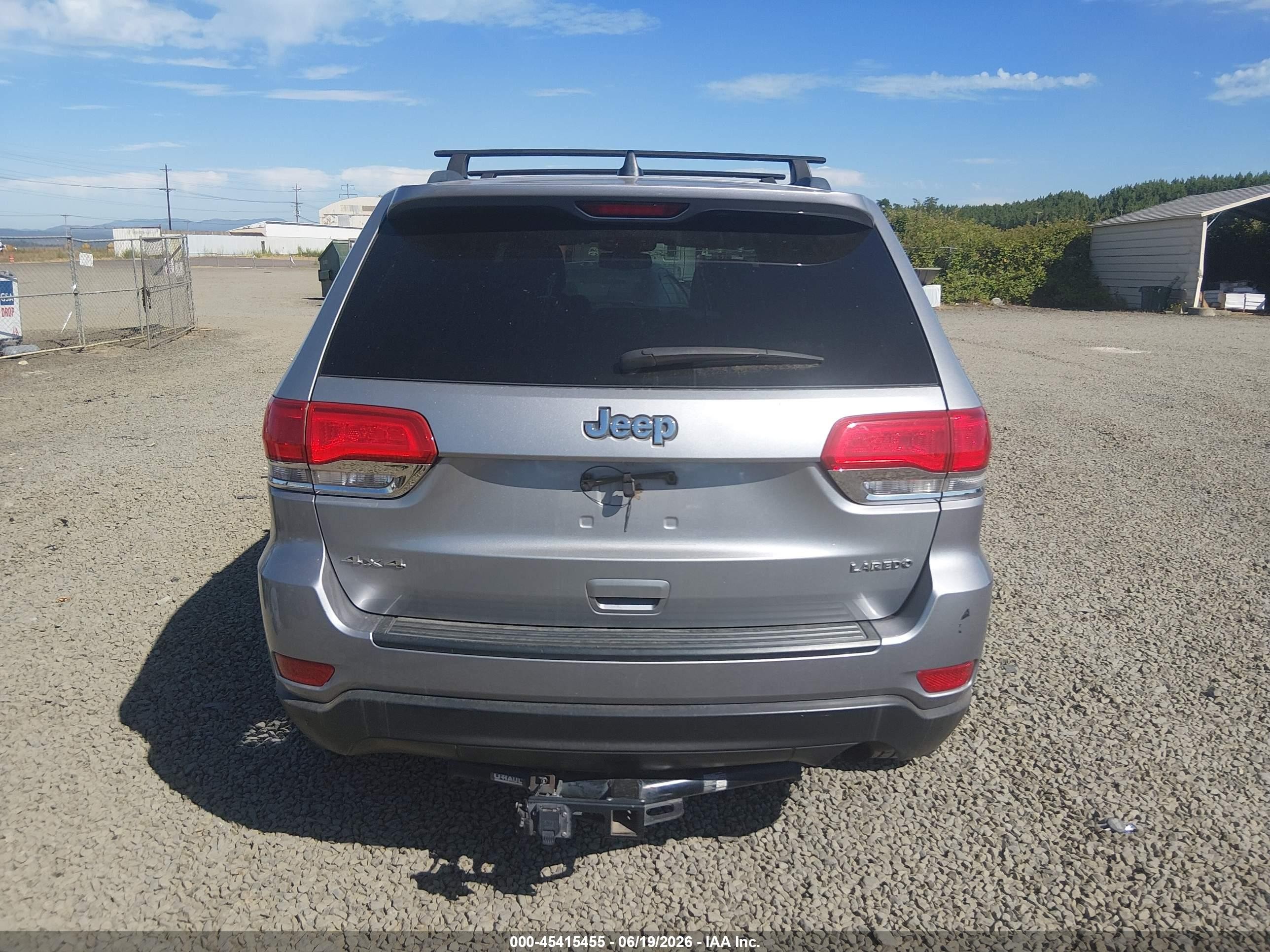 2014 Jeep Grand Cherokee Laredo Gray vin: 1C4RJFAG3EC458544